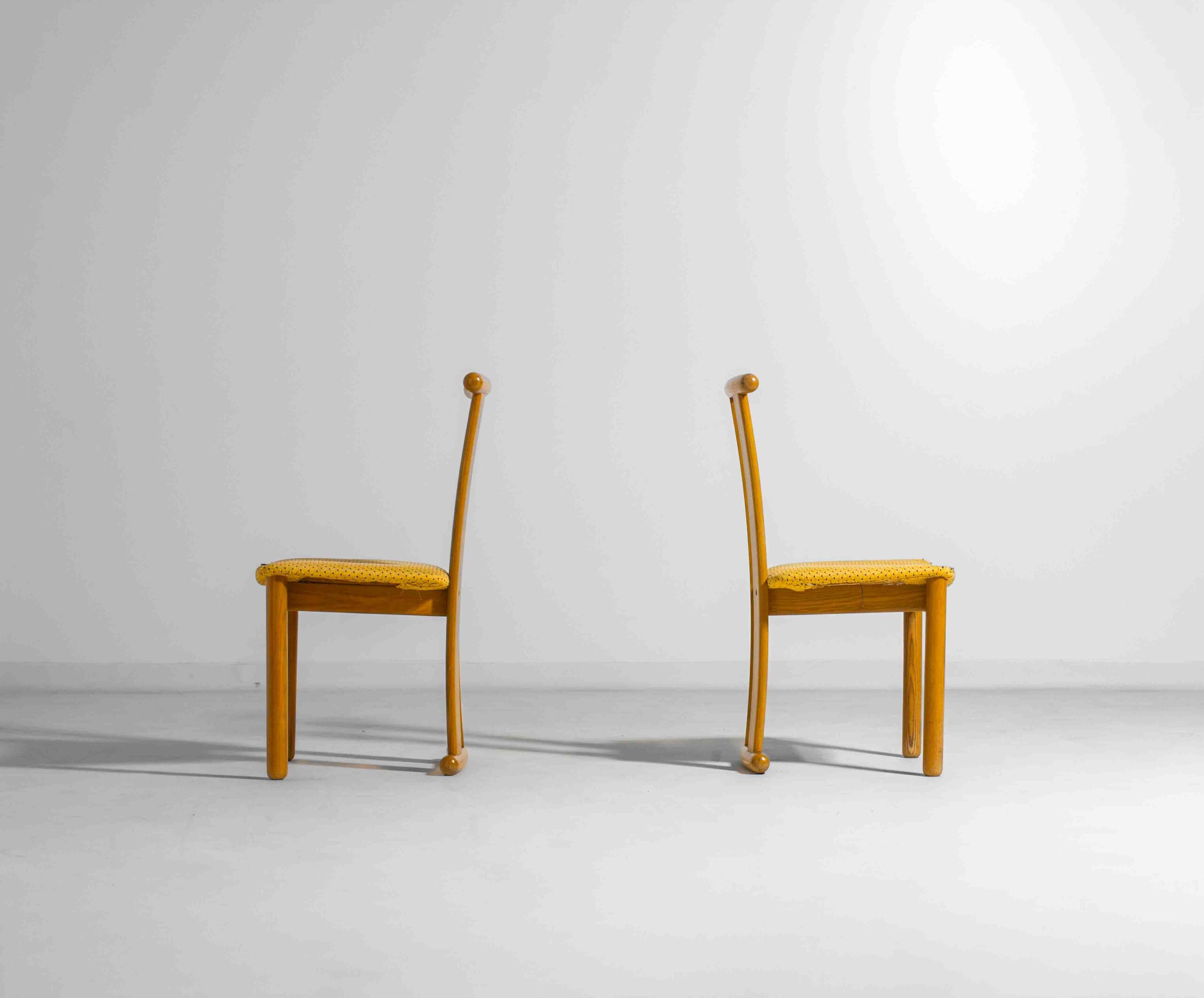 Symmetrische Postmoderne Italiaanse Eetkamerstoelen In Beuk, 1980 image 3