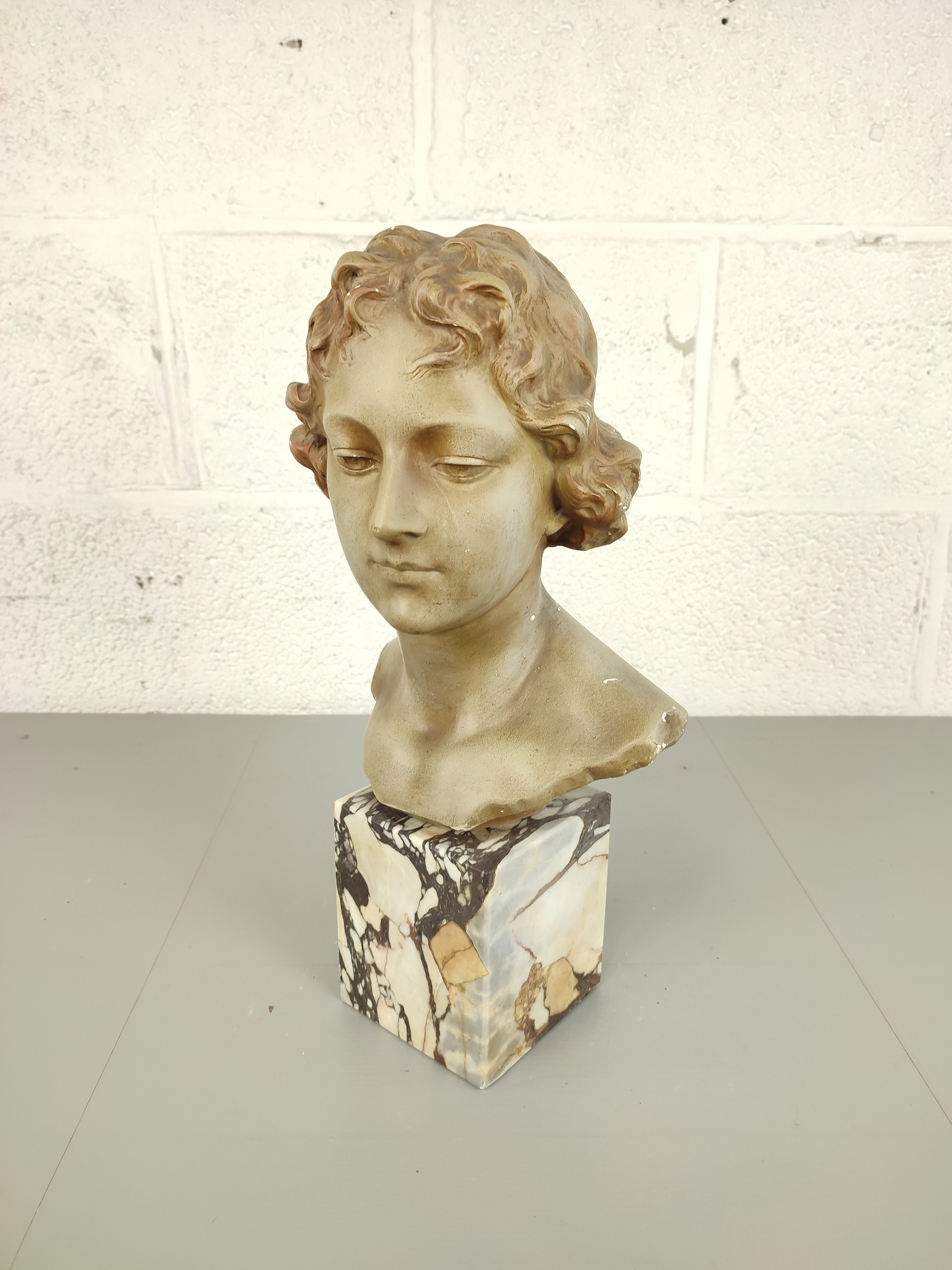 Buste Op Marmeren Voet, C. Melotti image 4