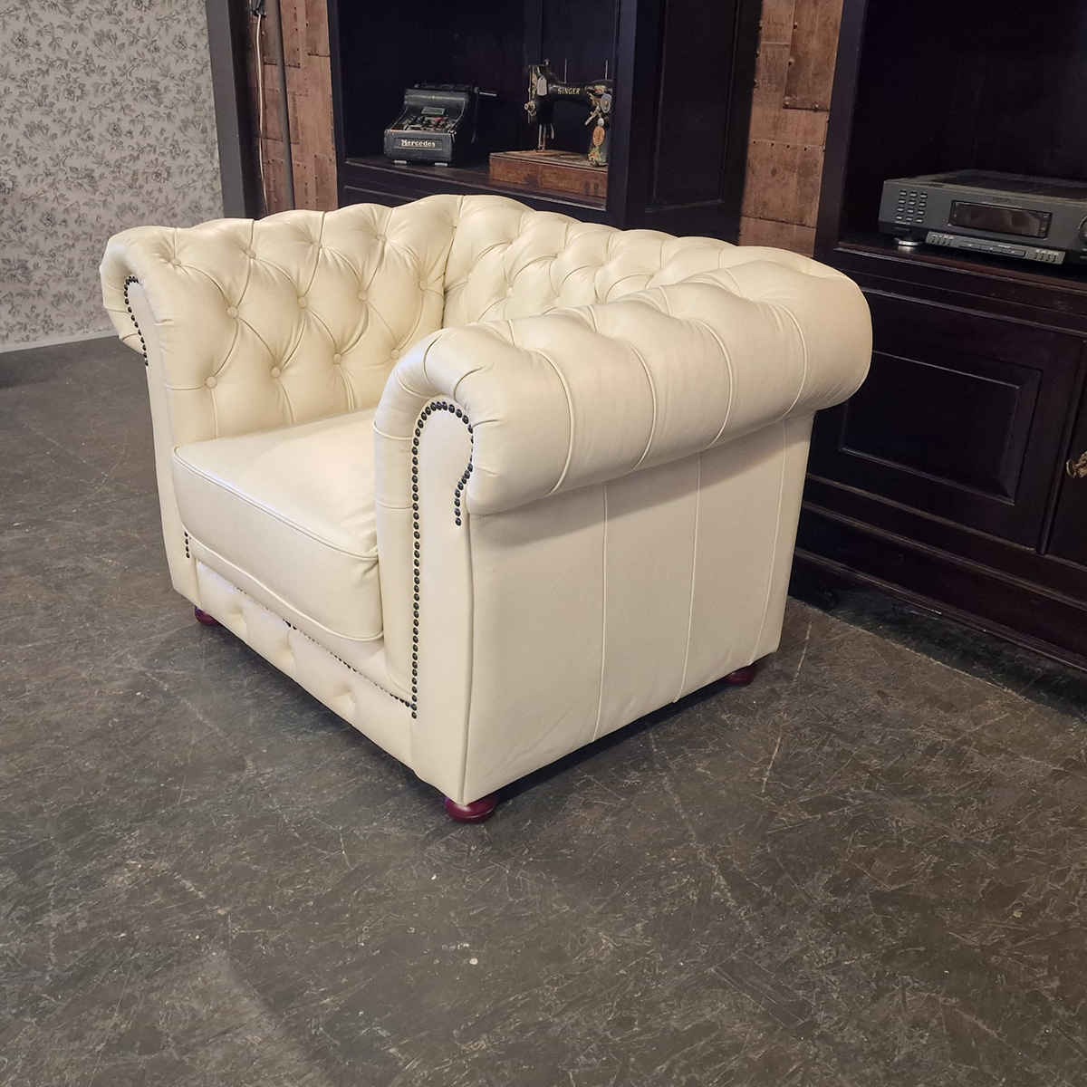 Chesterfield Cresswell Set 1 + 2 + 3--zits - French White image 13