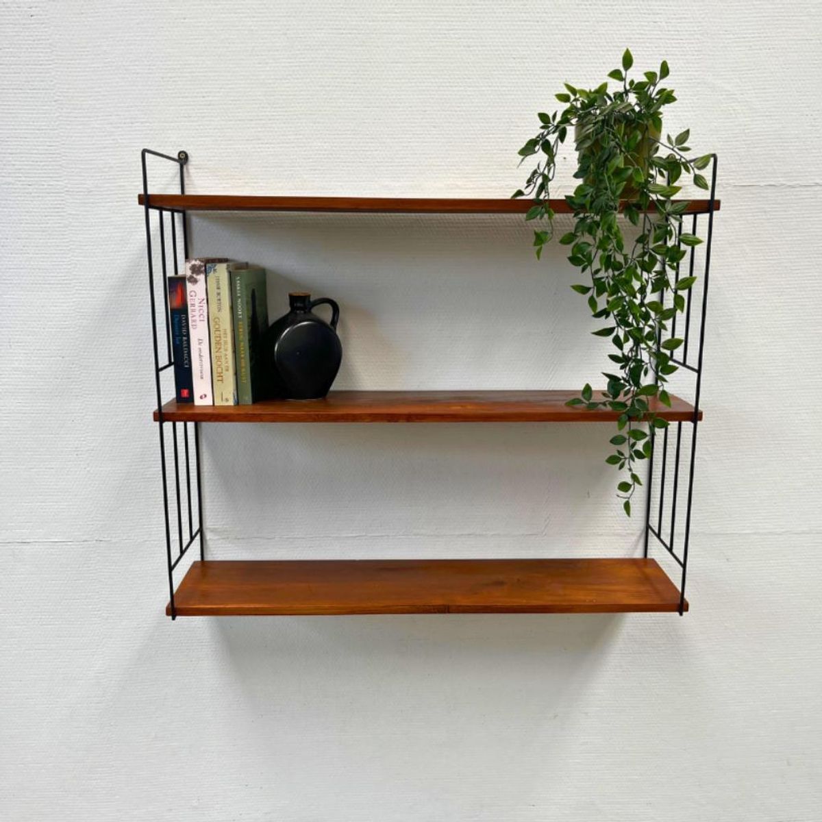 Vintage Wandrek Met 3 Houten Planken En Draadstaal Dragers image 3
