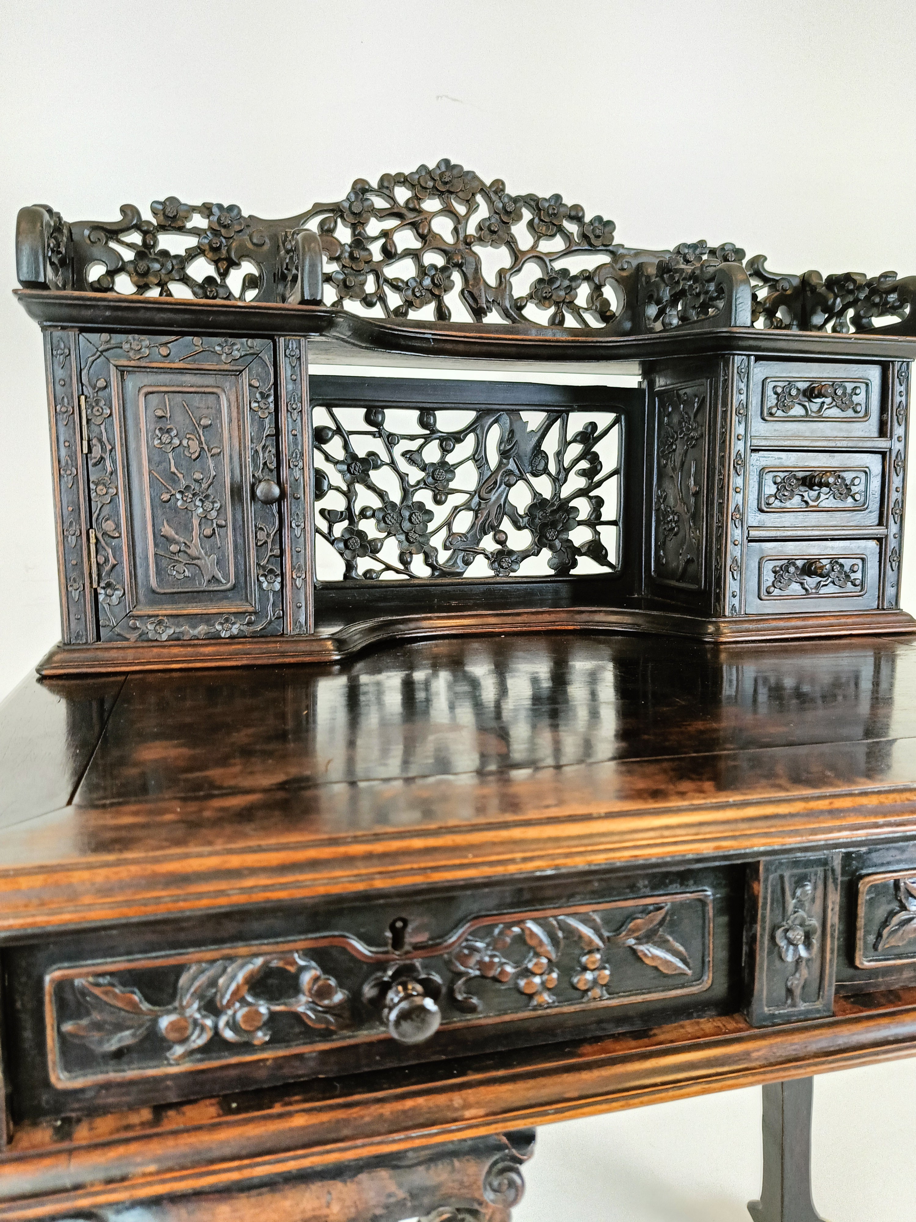 Antiek Chinees Padouk Houten Bureau image 9