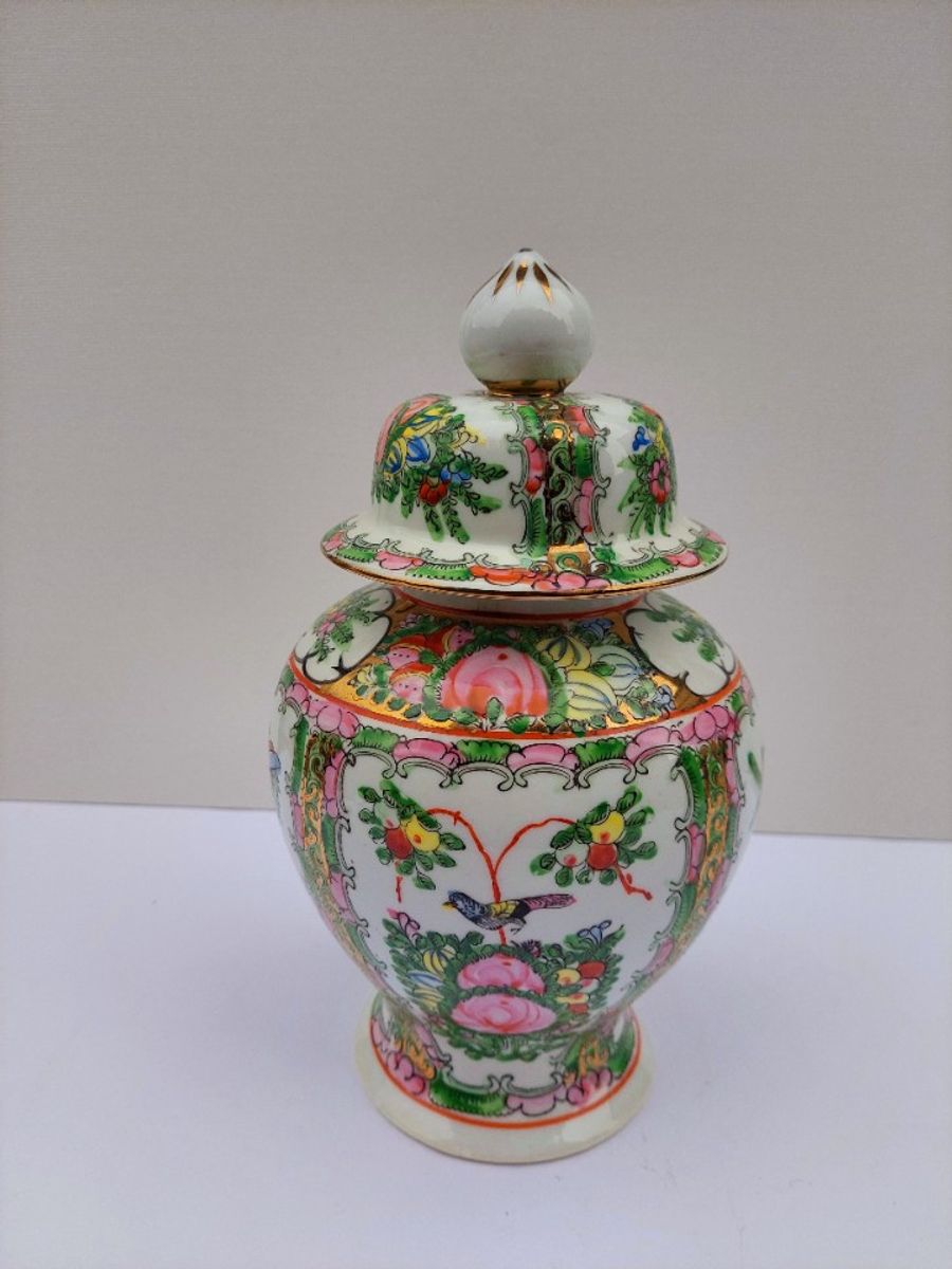 Vintage Chinese Gember Pot.famille Rose image 3