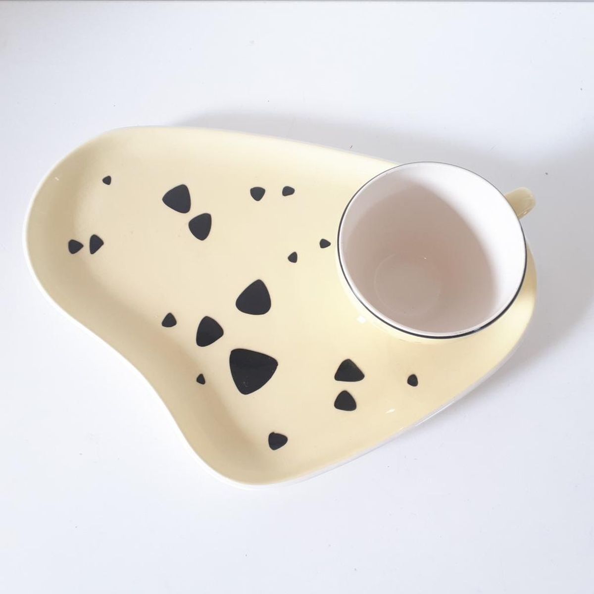 Fifties Boterham Bordje Met Koffiekopje Maanvis Geel Pastel image 4