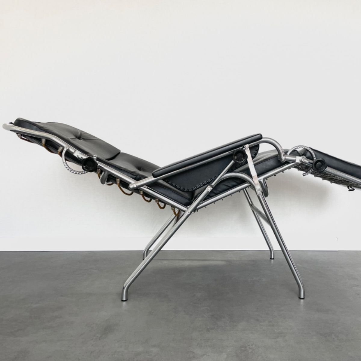 Thonet Siesta Medizinal (reclining Chair) Hans Luckhardt - Tnc3 image 3