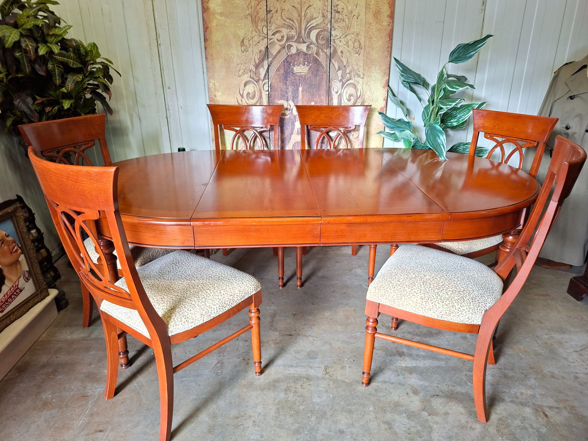 Klassieke Engelse Ronde / Ovale Uitschuifbare Eettafel Met 6st Eetkamerstoelen Kersenhout Afm. 120x120165/210 Cm En 79cm Hoog image 2