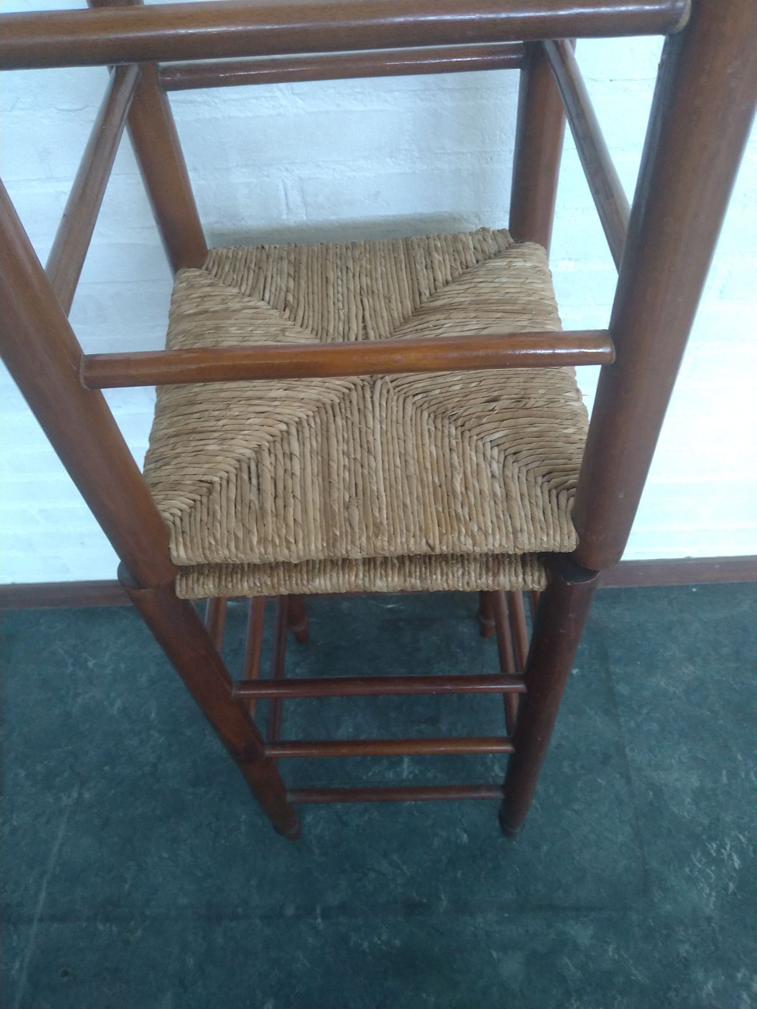2x Houten Barkrukken Met Biezen Zitting image 4
