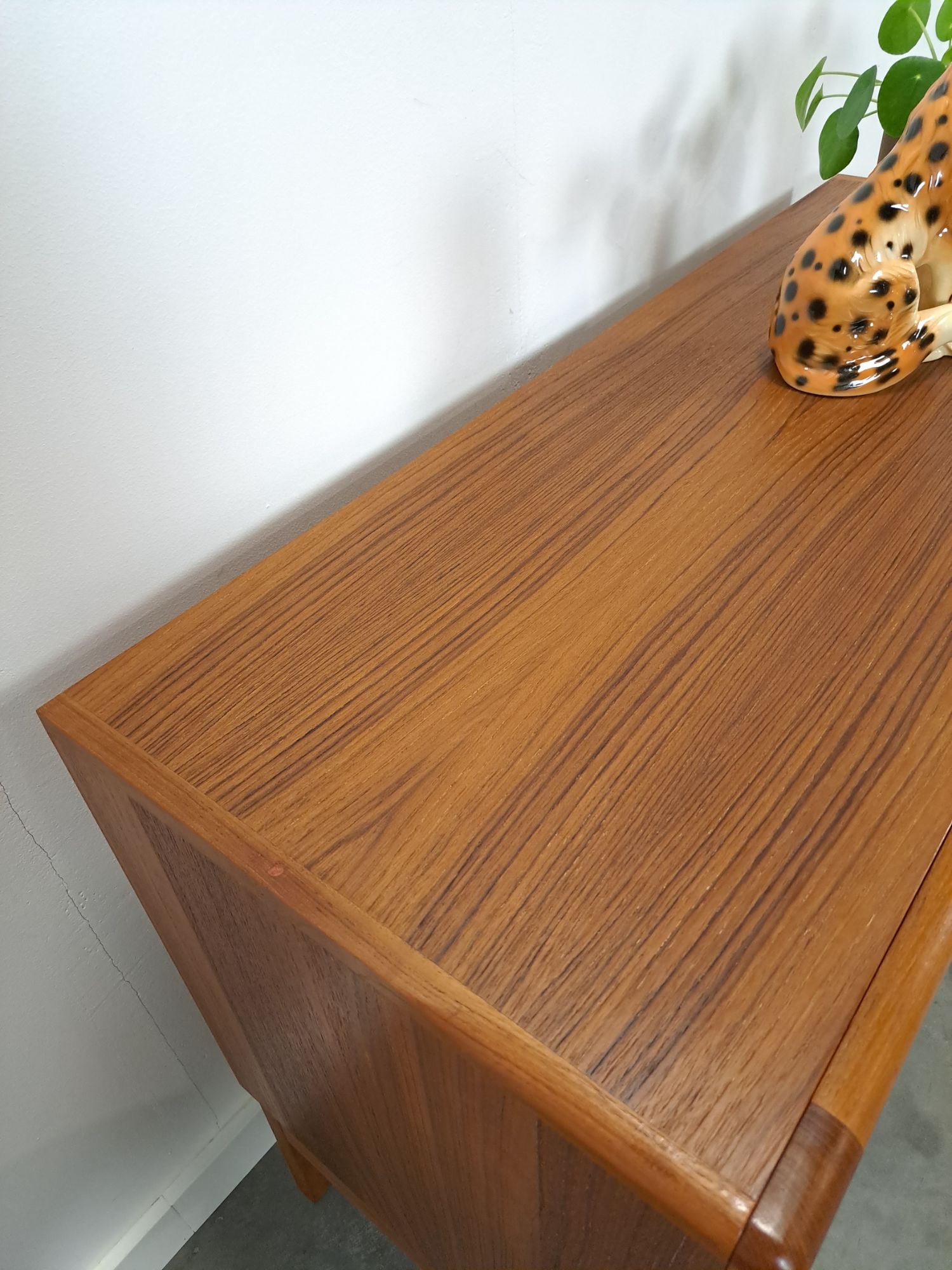 Deens Design Teak Dressoir dyrlund image 13