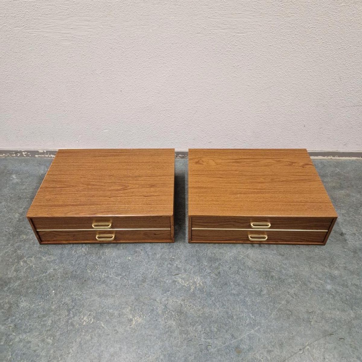 Set Van 2 Zwevende Nachtkastjes Vintage Gero Besteklade Kast image 4