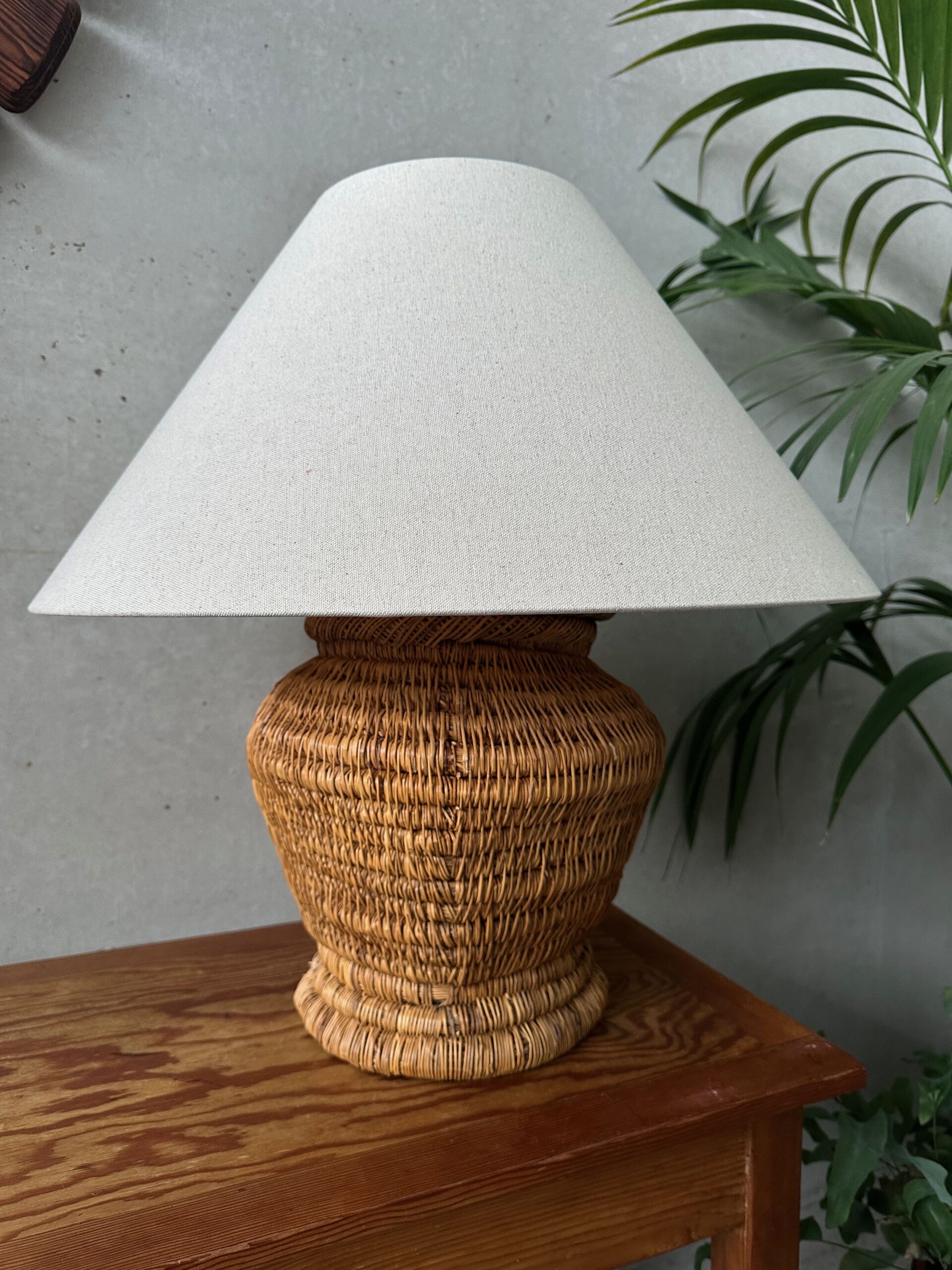 Vintage Tafellamp – Oude Rotan Kruik image 5