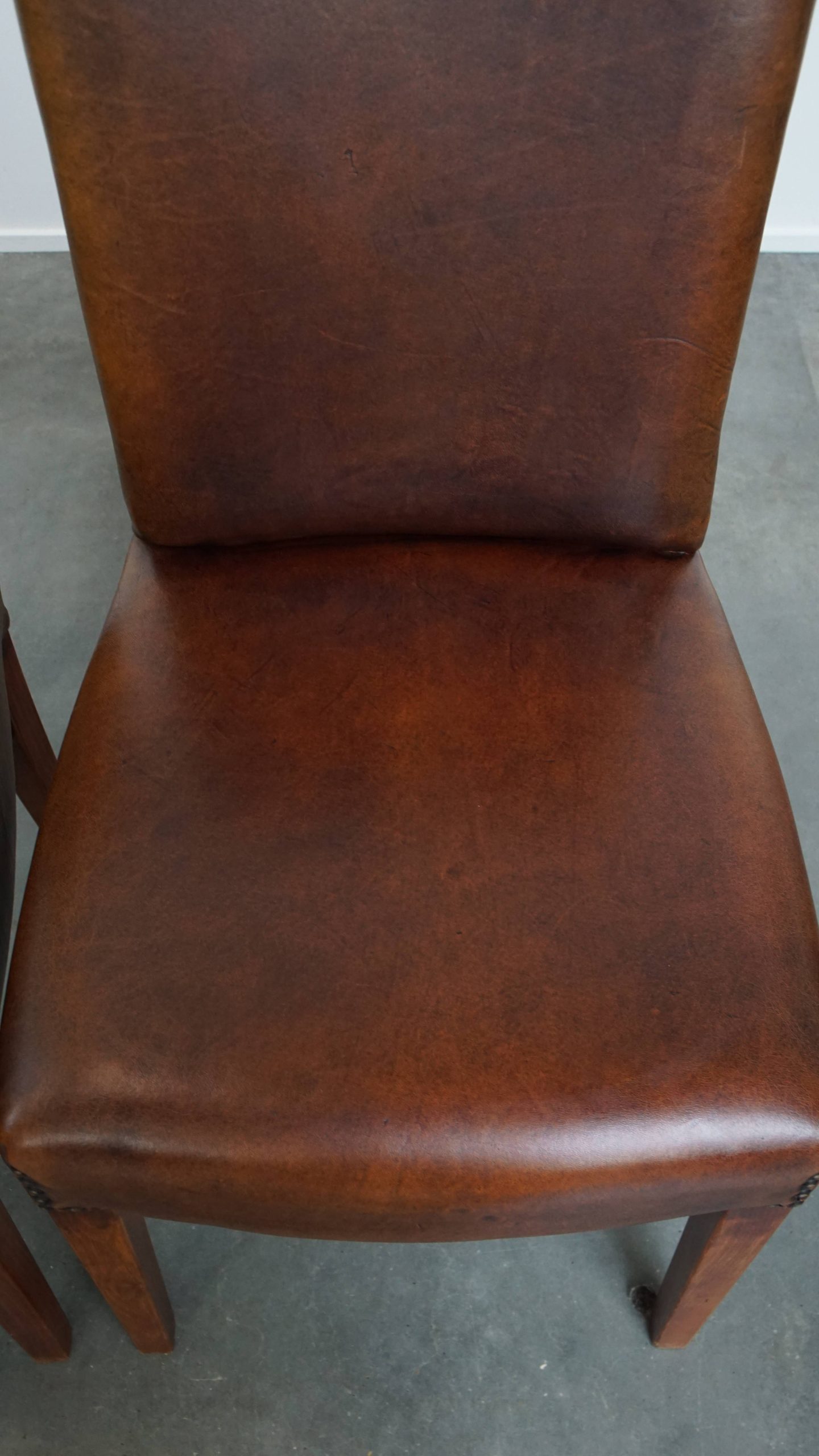 Tijdloze Set Van 4 Statige Comfortabele Eetkamerstoelen Van Schapenleer image 10