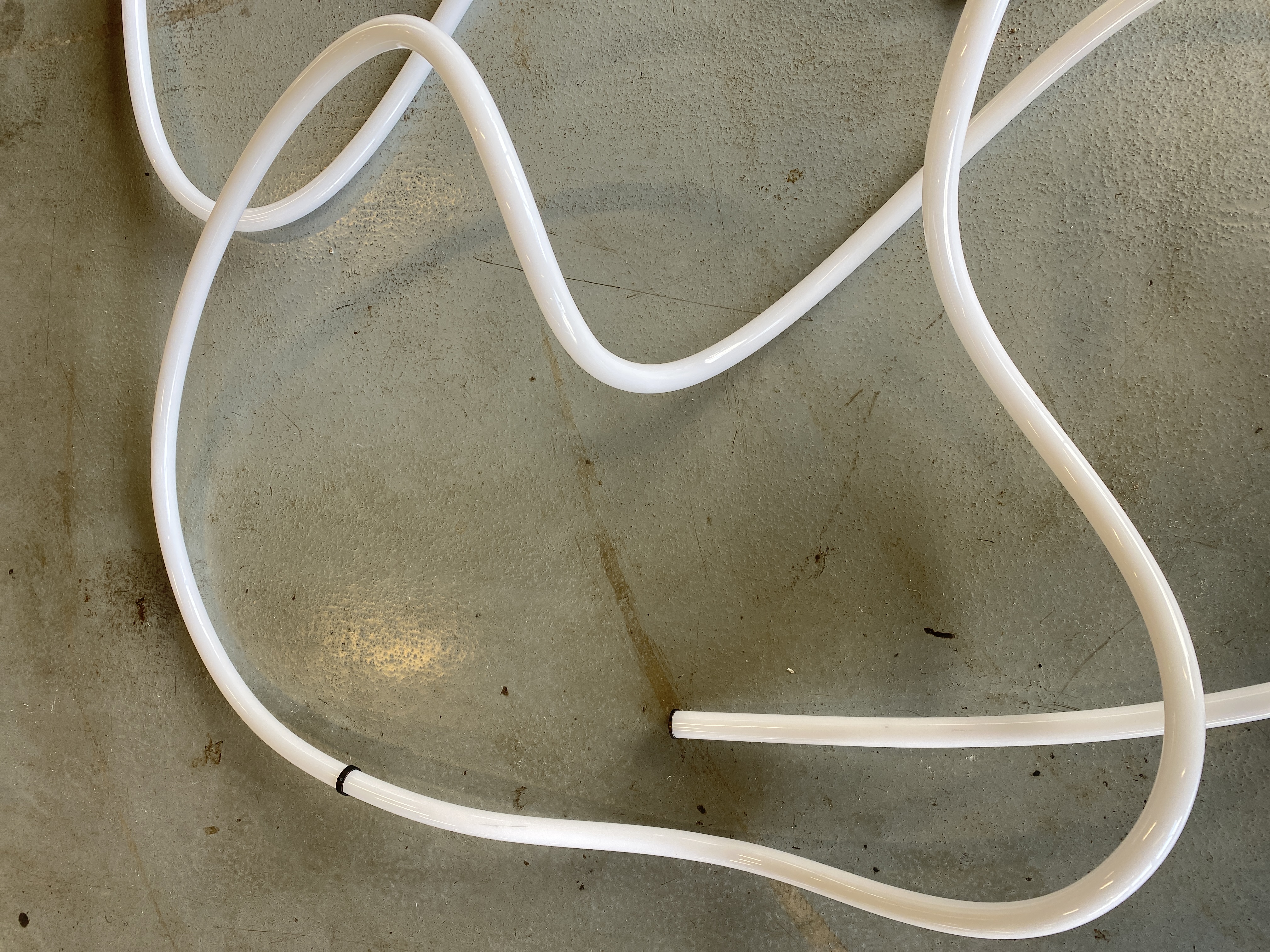 101 Copenhagen | Ghost Chandelier, Big - Neon image 9