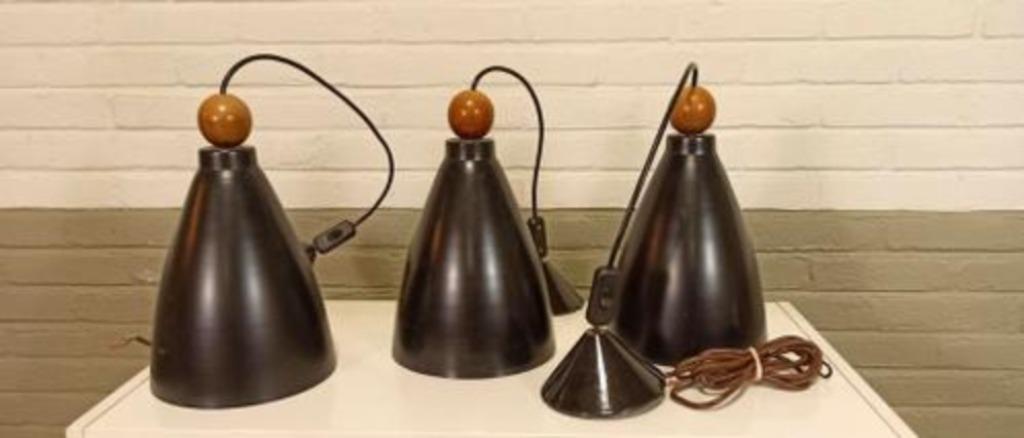 Set Van 3 Vintage Metalen Hanglampen image 4