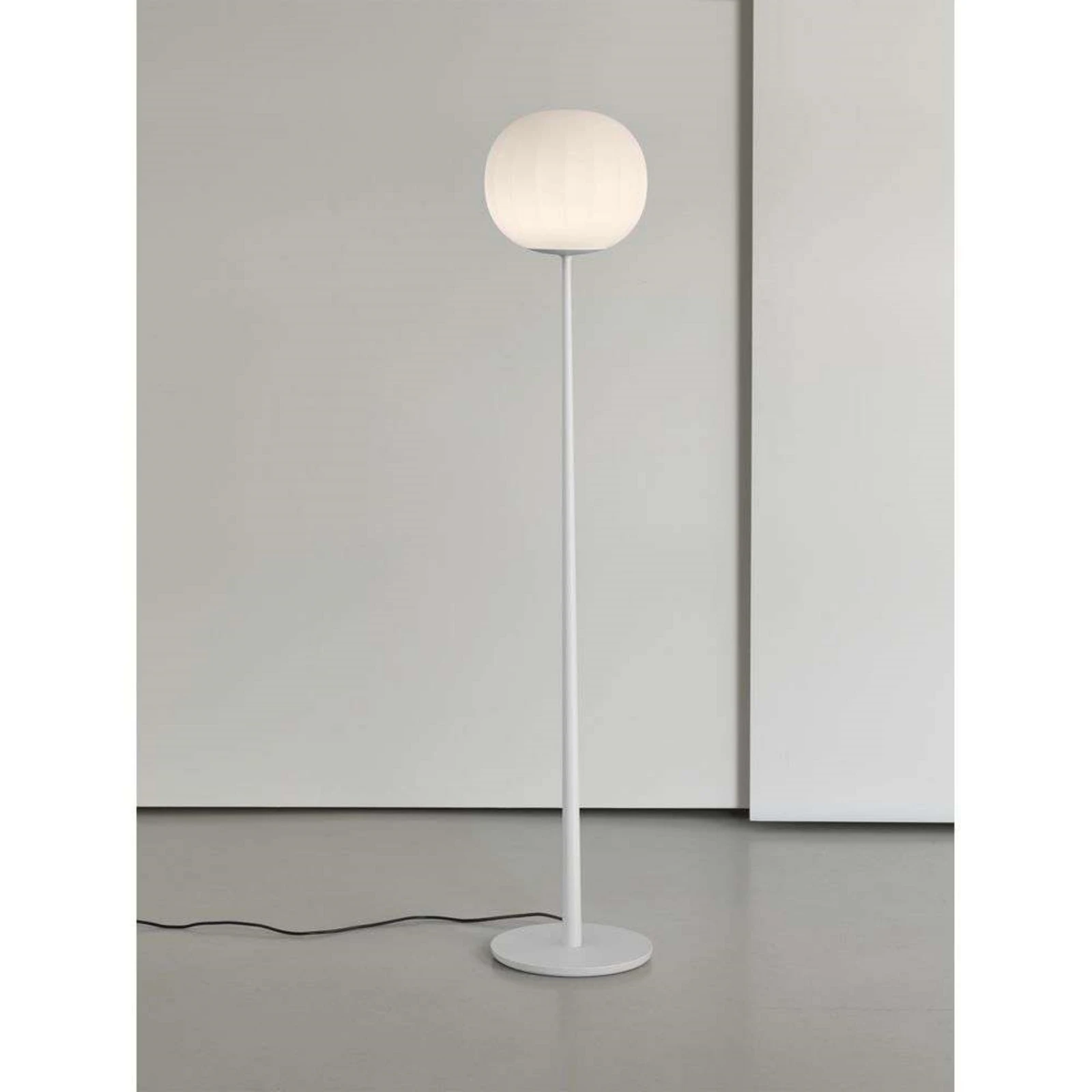 Lita Vloerlamp Ø30 White - Luceplan image 3