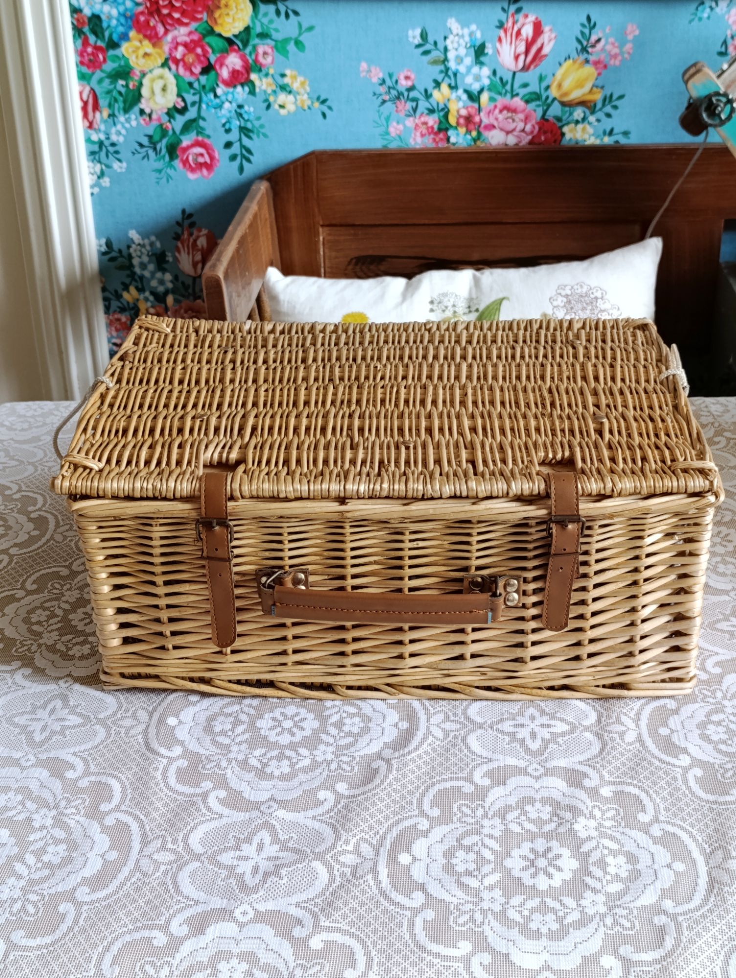 Vintage Unieke Picknickmand, Met Liefde Gerestyled image 19