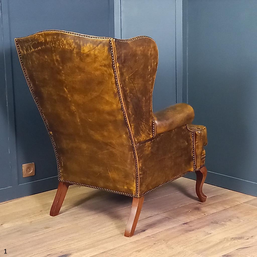 Cognackleurige Chesterfield Wingback Fauteuil (2x) image 6