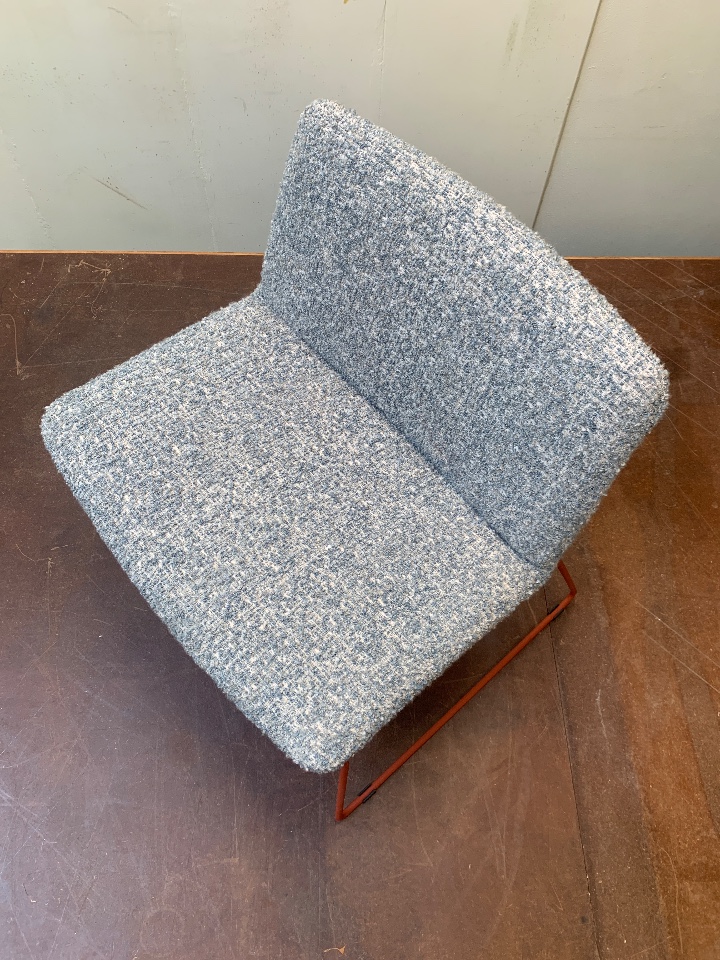 Designstoel – Wolbouclé & Roestvast Staal image 10