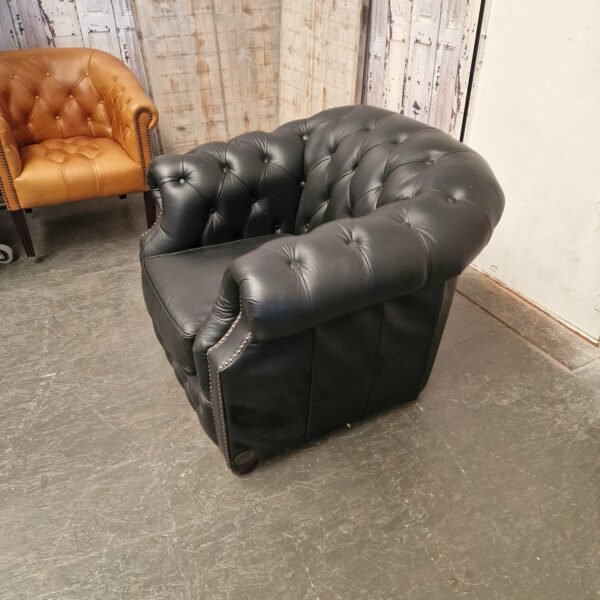 Charlston Fauteuil Classic Chesterfield – Zwart image 4