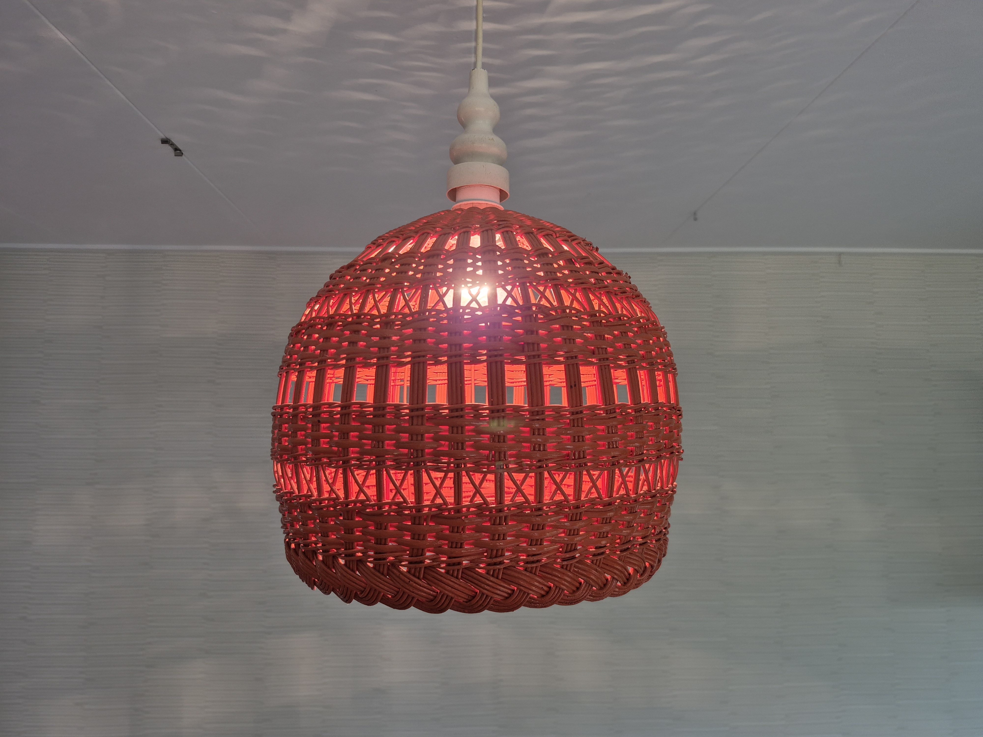 Poolse Vintage Oranje Rieten Lamp. Hanglamp Rotan. image 11