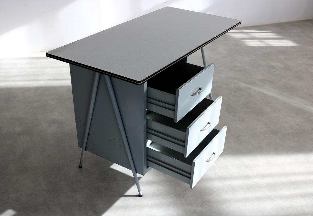 Vintage Bureau | Industrieel | Jaren 60 | Desk image 7