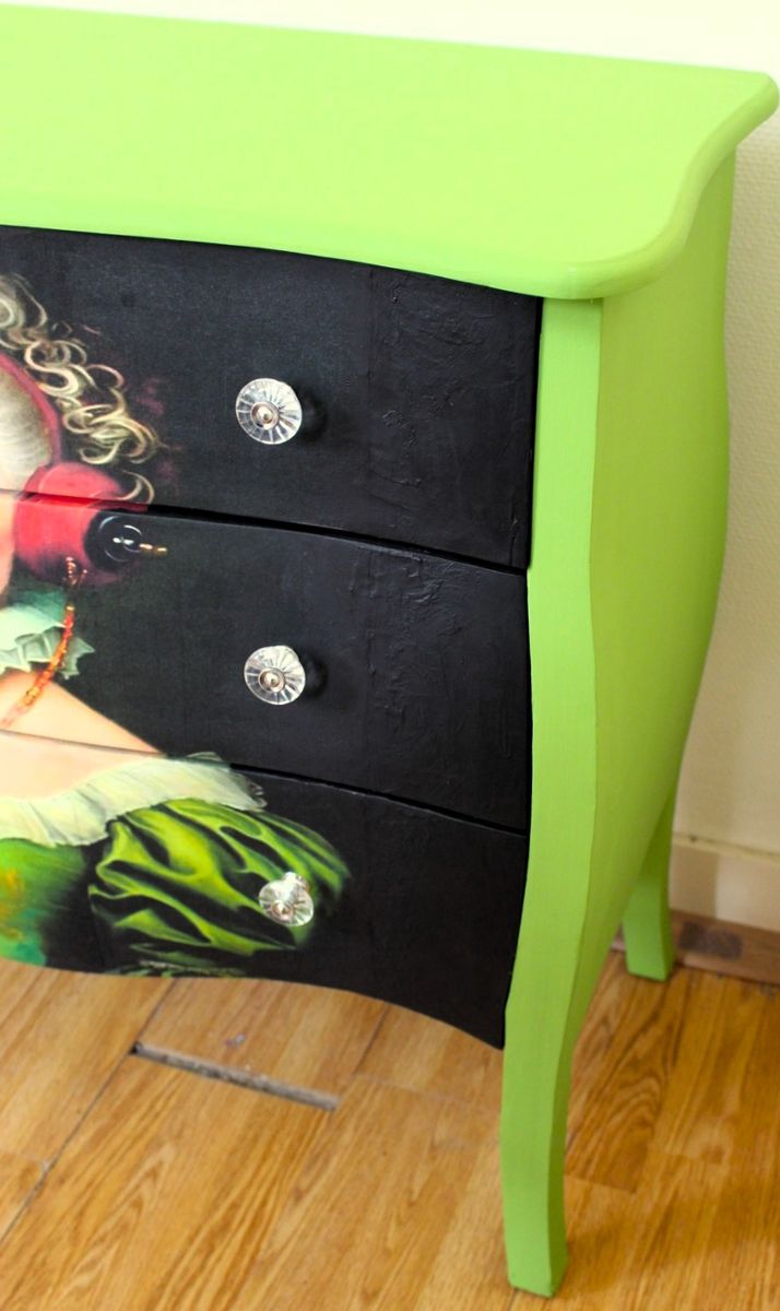 Groene Ladekast “vrouw Met Koptelefoon” - Eclectisch image 4