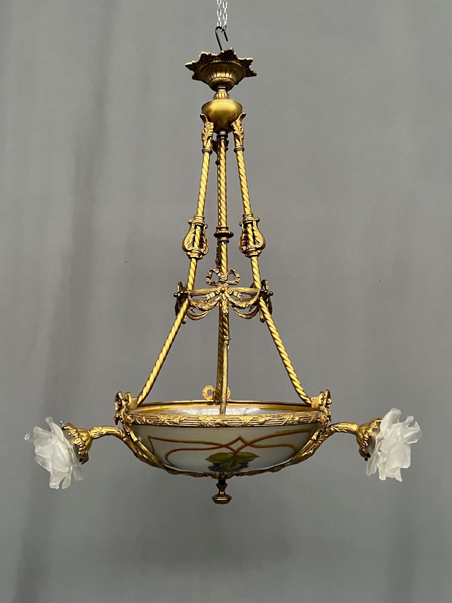 Kroonluchter In Lodewijk Xvi-stijl. image 2