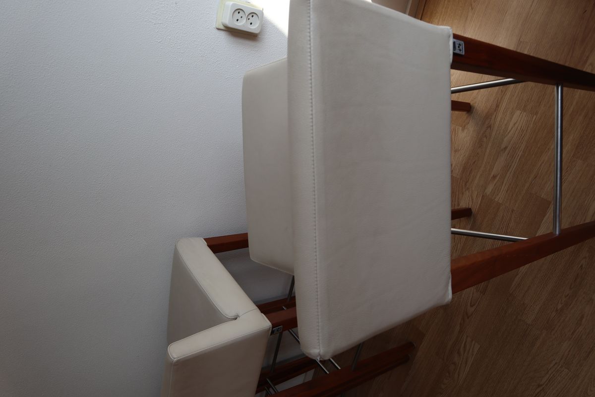 4 Hülsta Barkrukken In Perfecte Staat – Optionele Bartafel Voor Kleine Meerprijs image 15