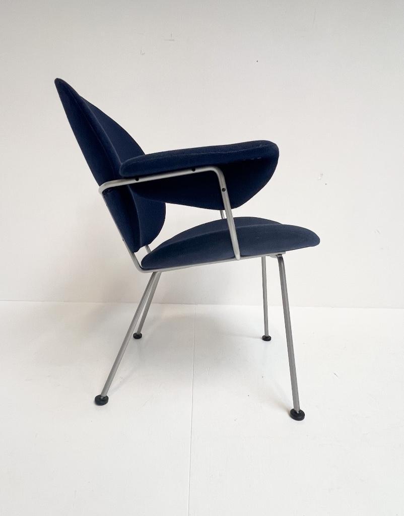 Donkerblauwe Kembo Fauteuil Van W.h. Gispen, Na 2000 image 9