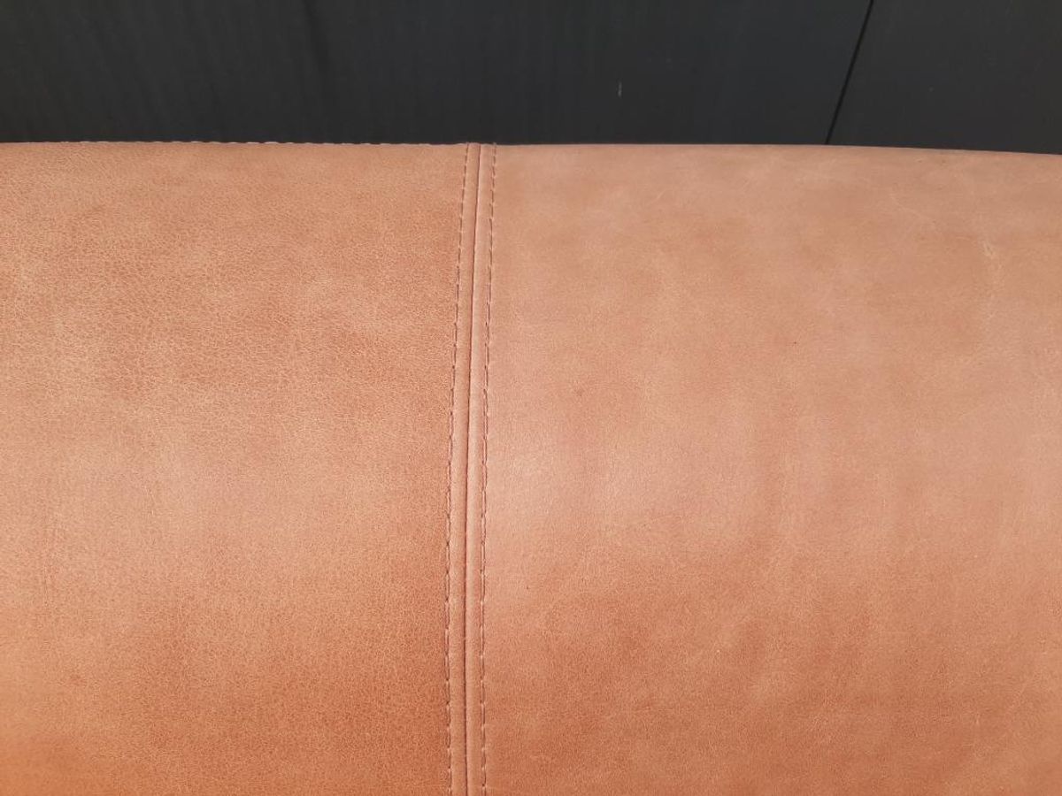 Stoere Leren Bank – Mountain Alp 2,5-zits Lichte Camel Kleur image 6