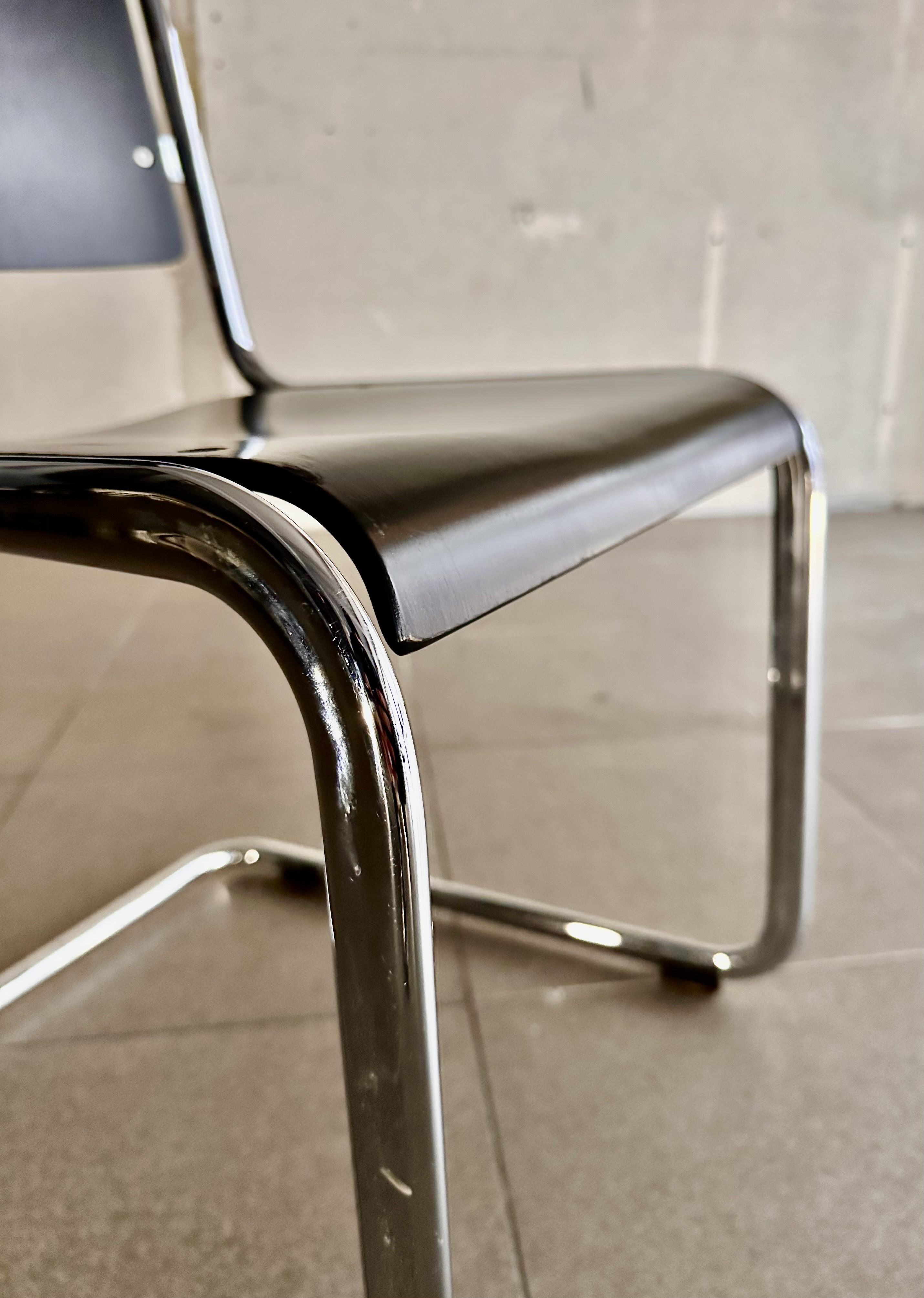 4x Tecta B11 Cantilever Stoelen Design Jean Prouve image 10