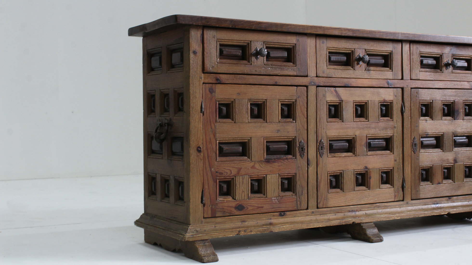 Vintage Spaans Houten Brutalist Dressoir 1960s image 7