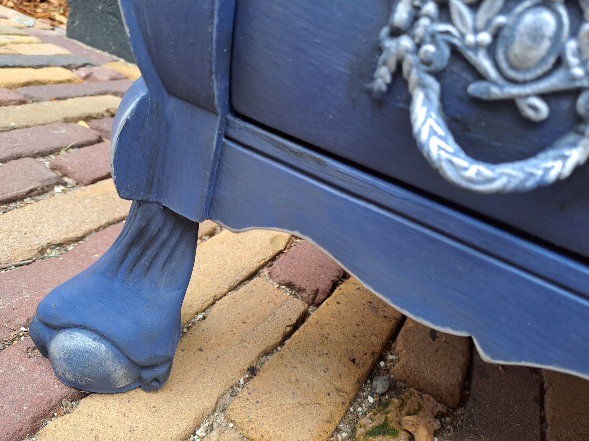 Ladekast - Buikkastje - Blauw Met Zilveren Details image 10