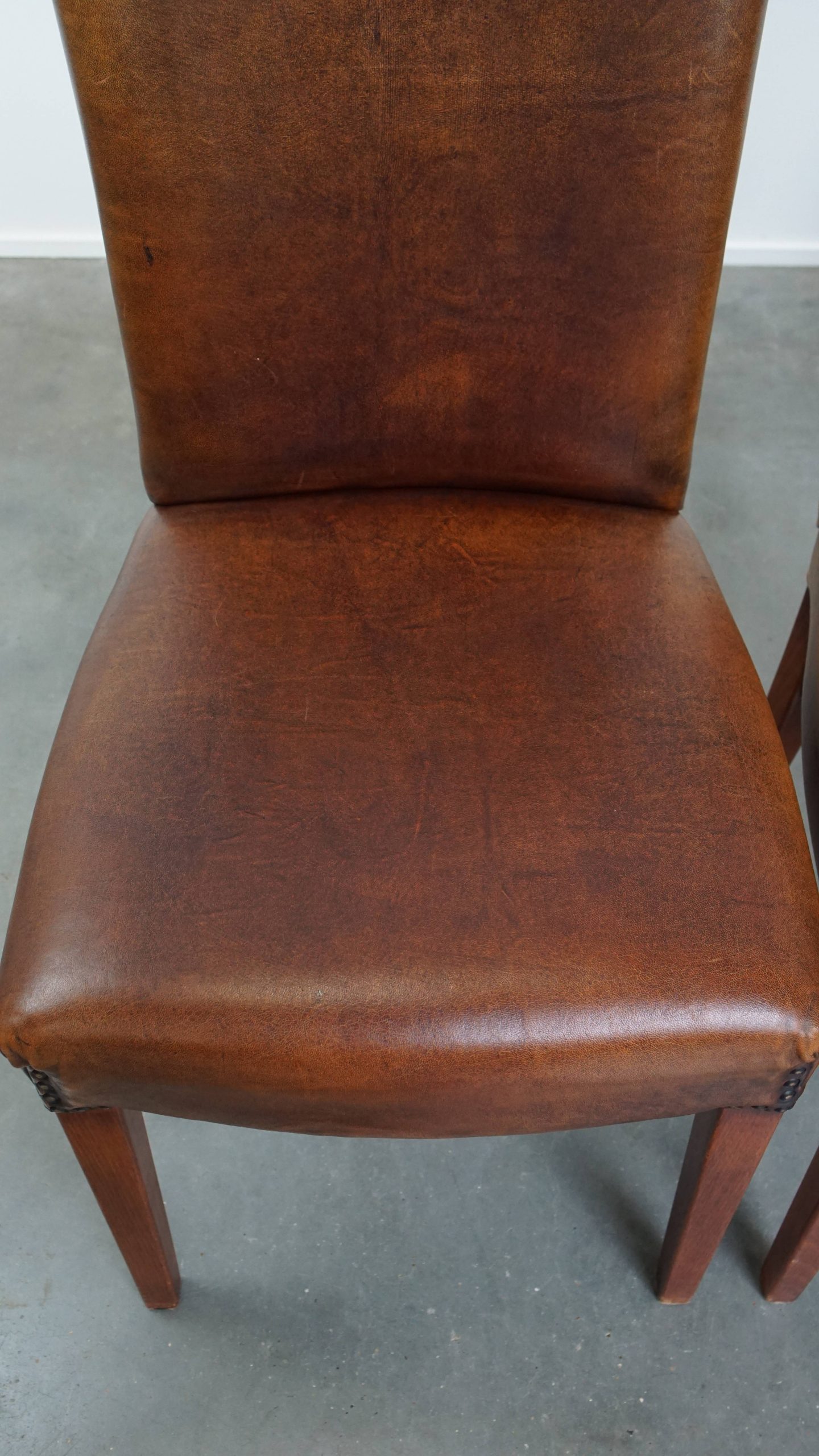 Tijdloze Set Van 4 Statige Comfortabele Eetkamerstoelen Van Schapenleer image 7