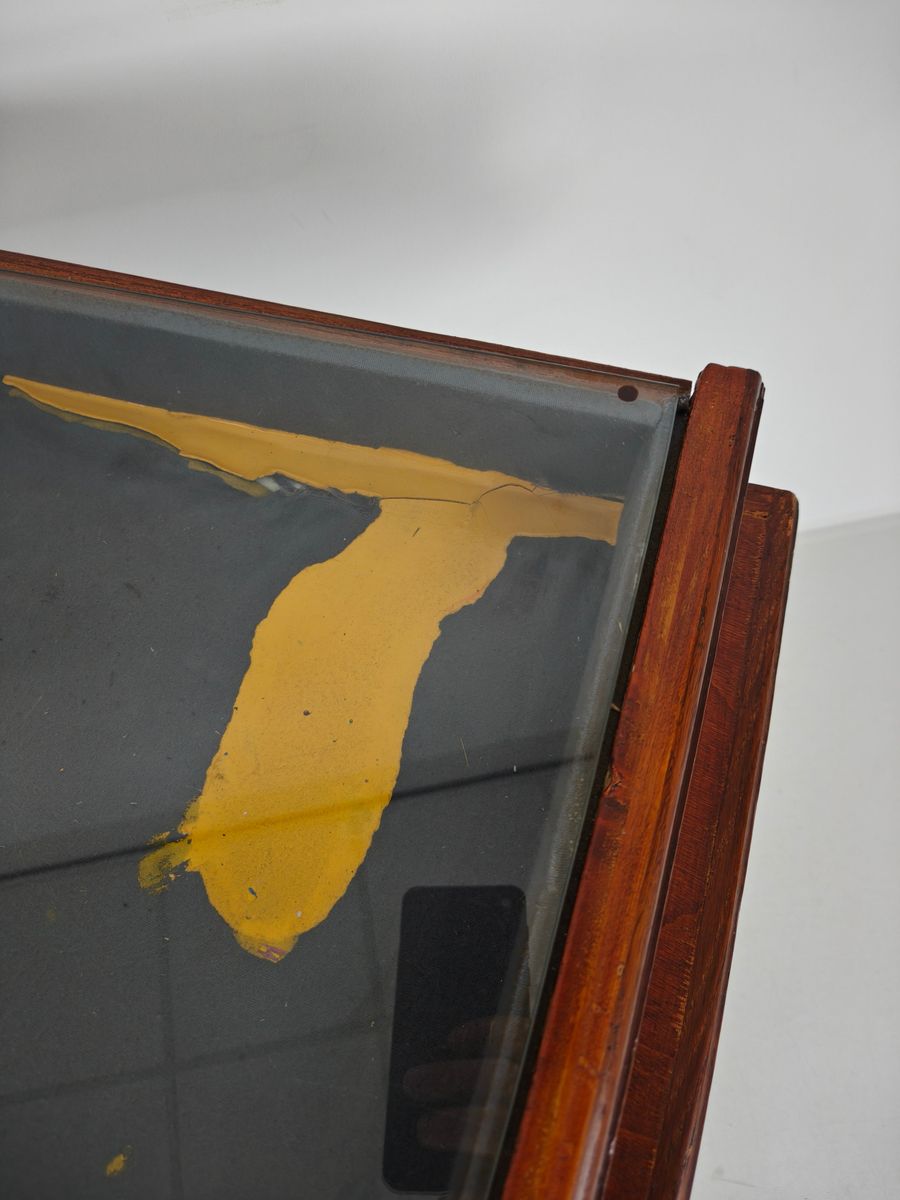 Eikenhouten Museumvitrinekast Uit De Jaren 40-50 – Horizontaal Gebogen Model image 14