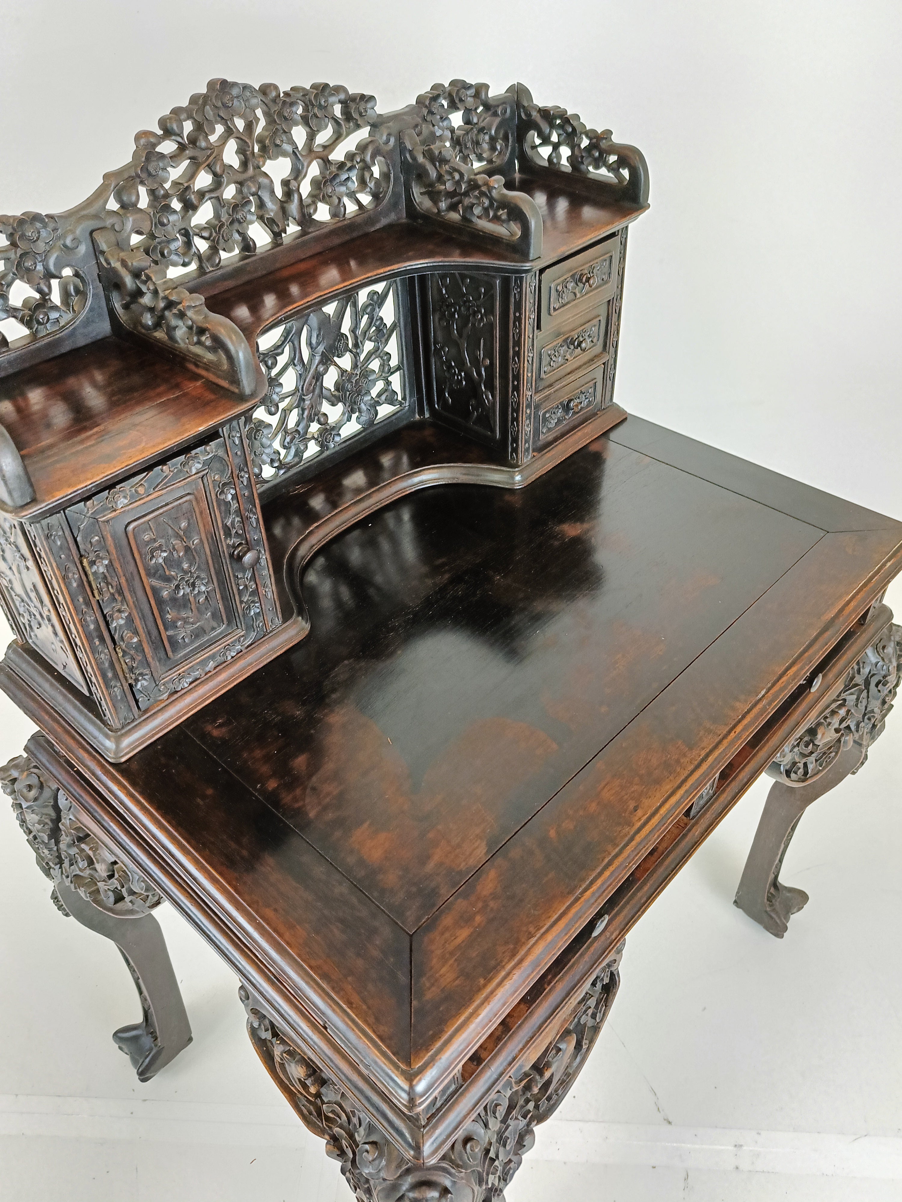 Antiek Chinees Padouk Houten Bureau image 5