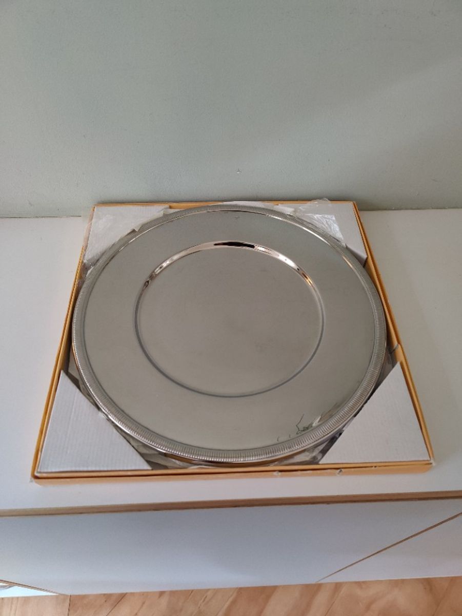 Set Van 4 Inox Onderzetborden, Vervaardigd Door Het Gerenommeerde Huis 'jean Couzon'. image 6