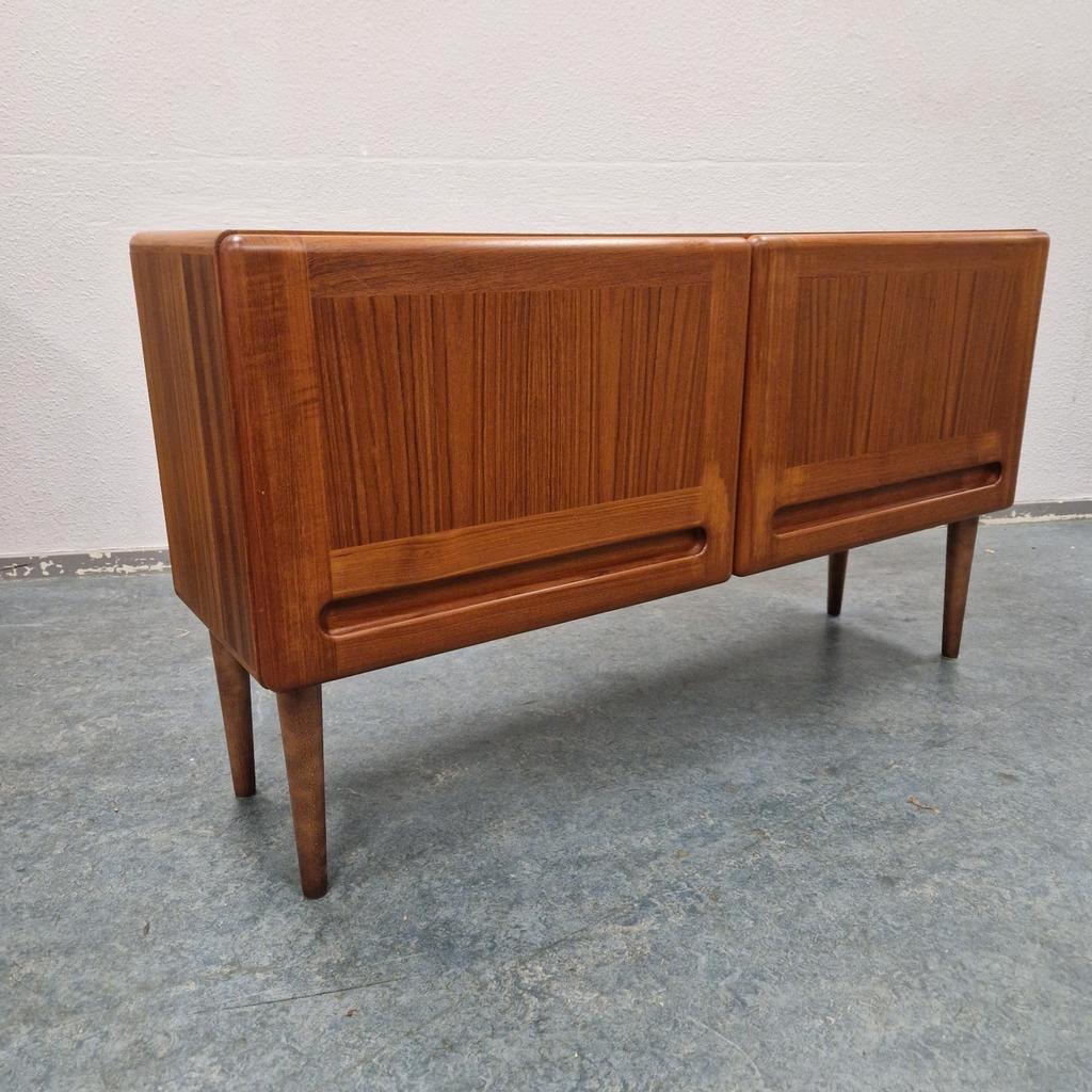 Vintage Dressoir Lowbaord Deens Kastje image 2