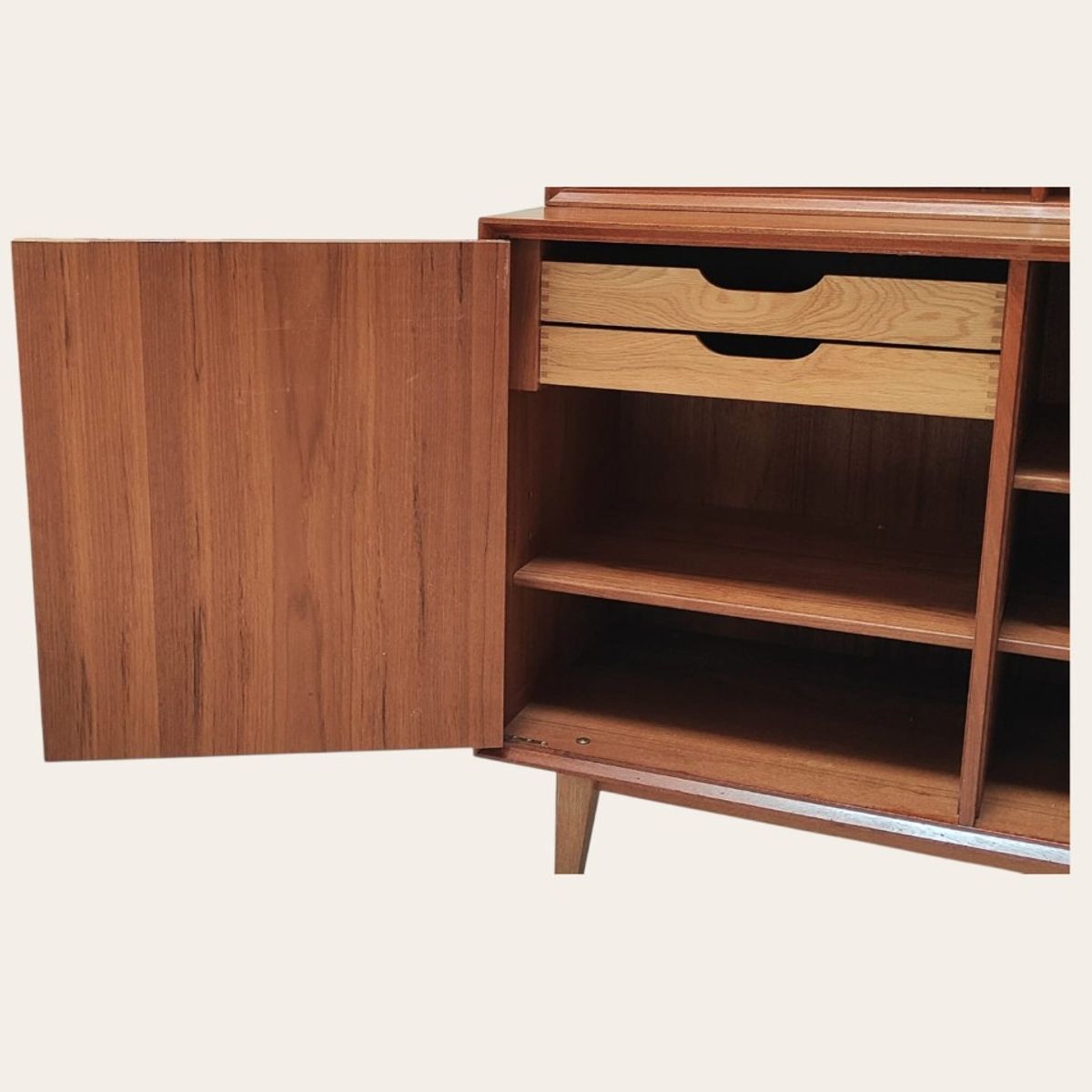 Mid Century Highboard image 13