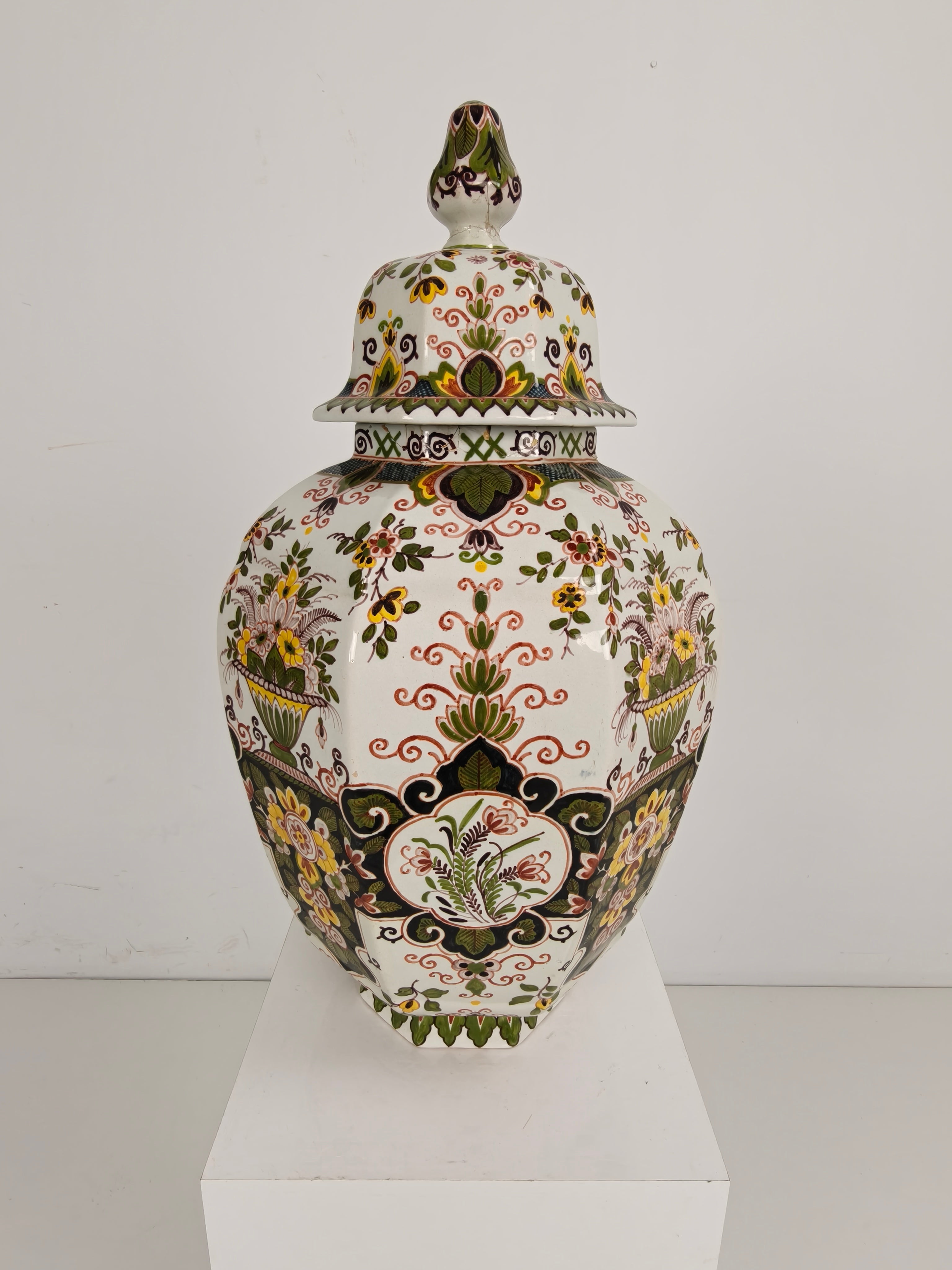 Makkum Tichelaar Lidded Pot, Hand-painted Porcelain – Dutch image 8