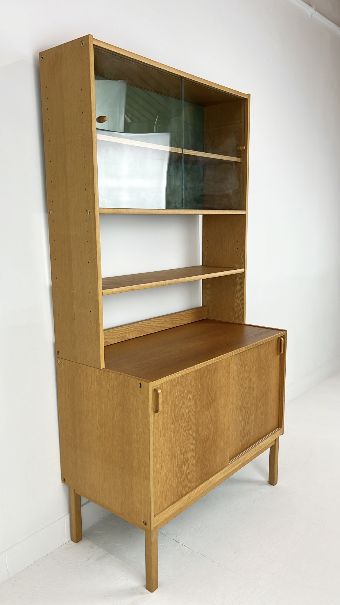 Scandinavisch Vintage Eiken Fineren Buffetkast Kvarnasen image 4