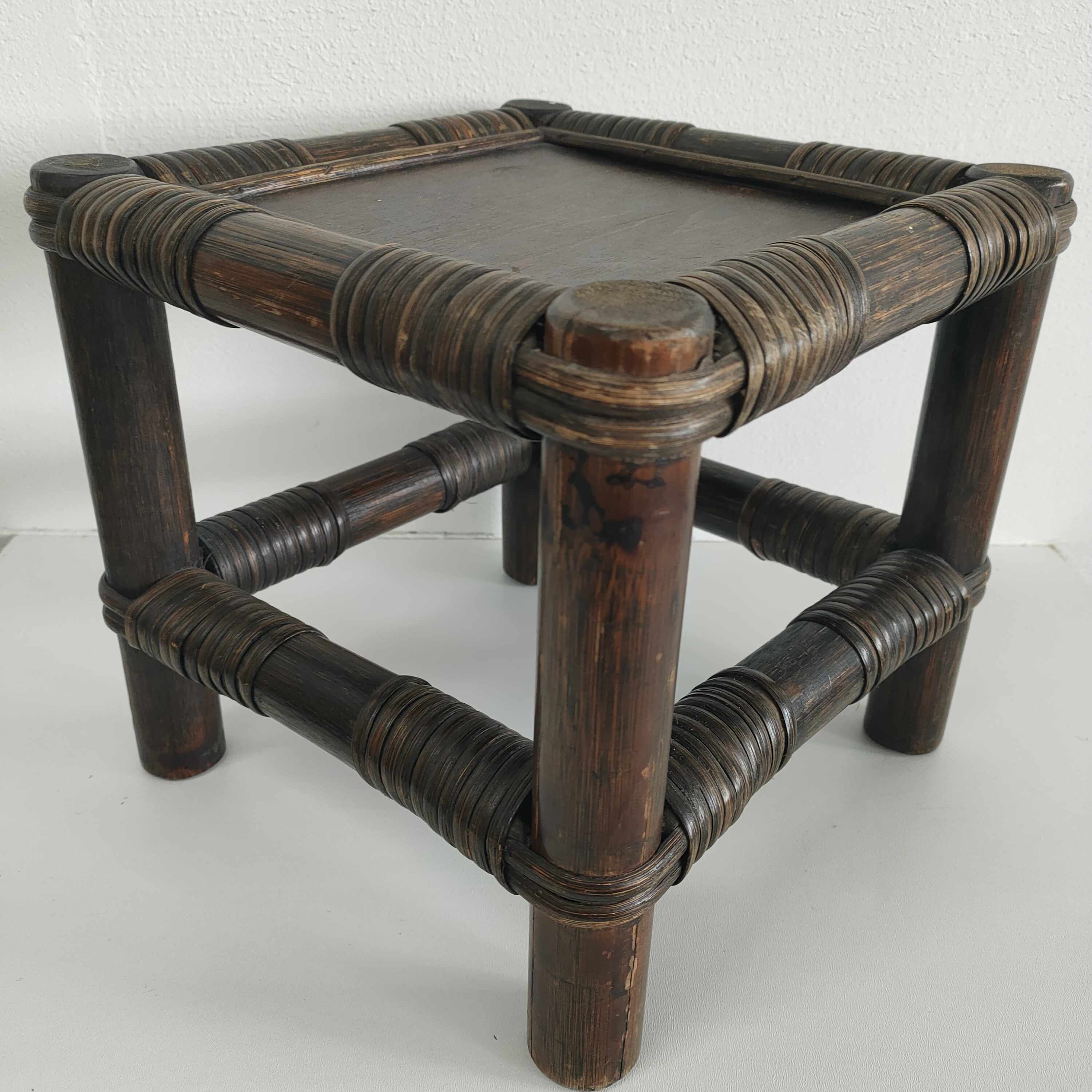 Uniek Rotan Bamboe "petit" Planten-bijzettafeltje Donkerbruin image 3