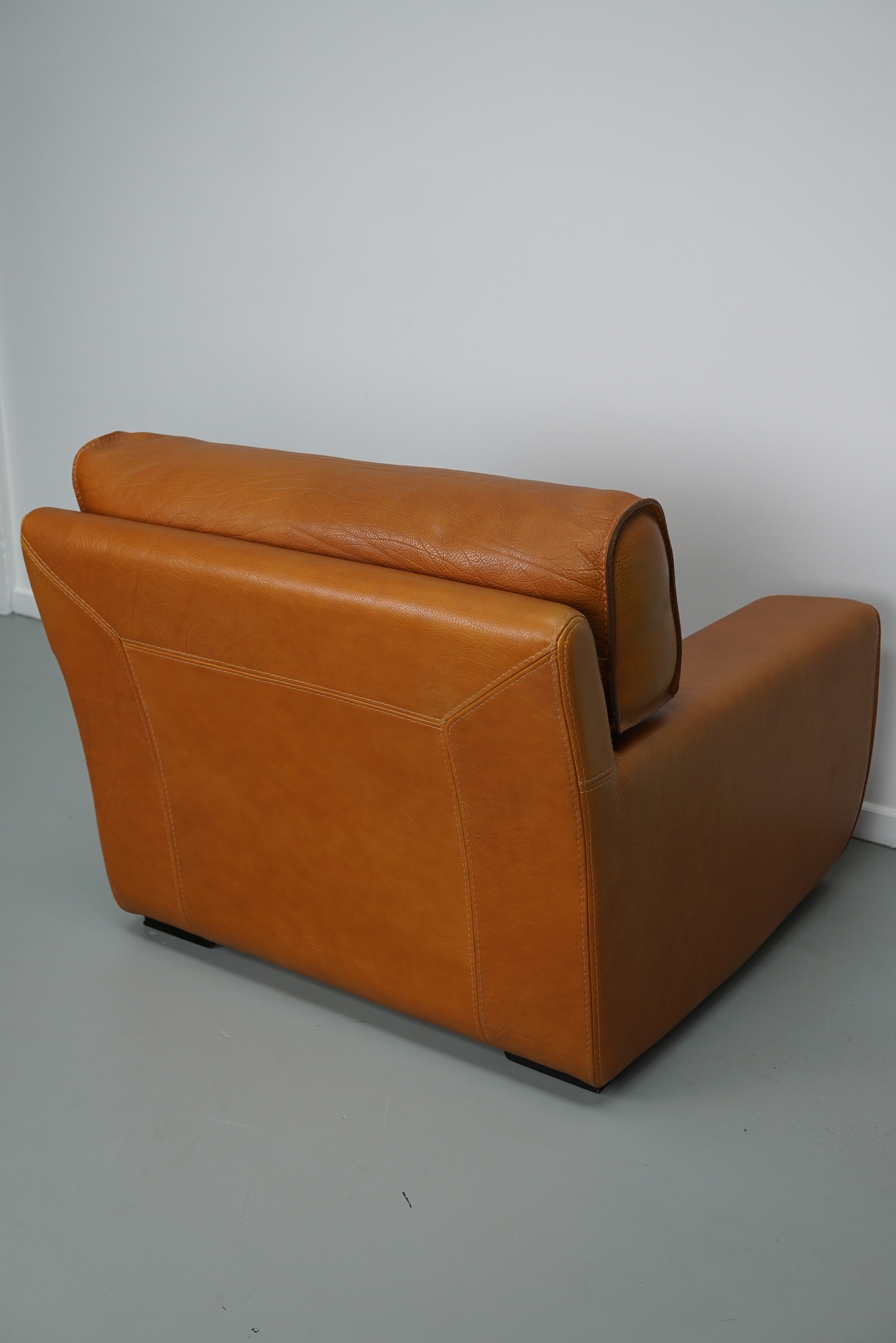 Roche Bobois Clubfauteuil In Tan/cognac Nekleer image 14