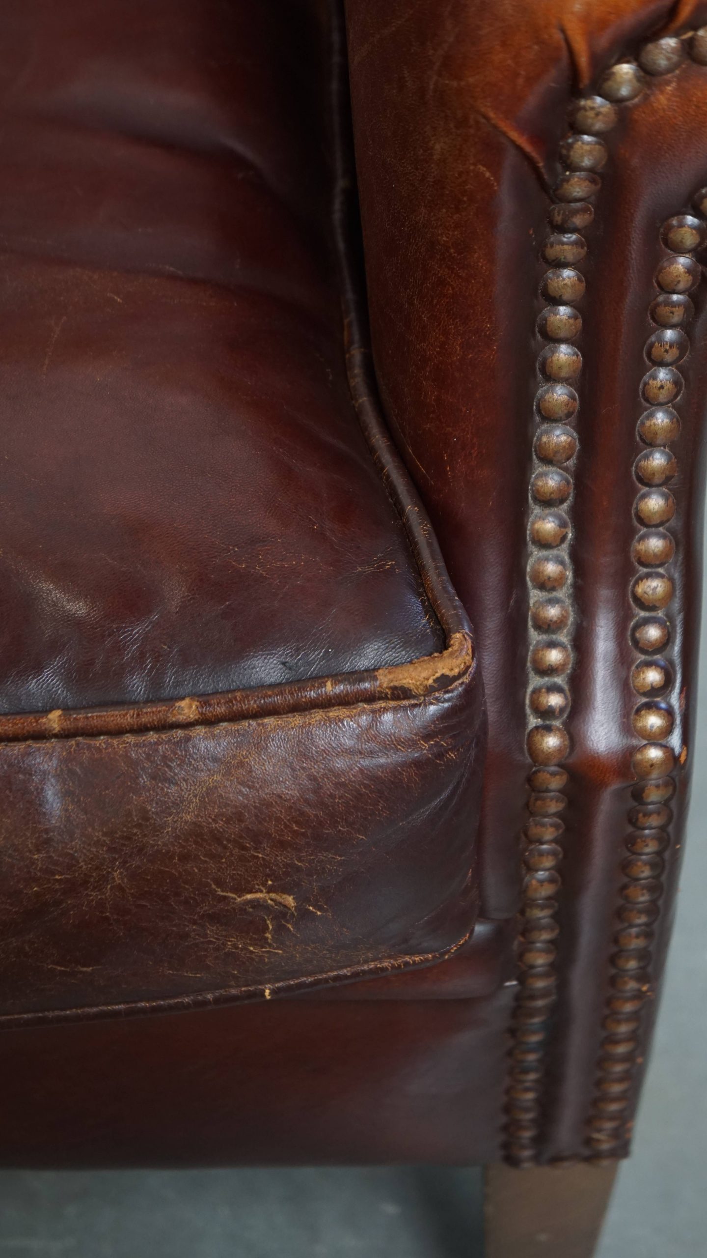 Karaktervolle Set Van 2 Vintage Schapenleren Armchairs Met Warme Kleuren En Een Mooi Patina image 15