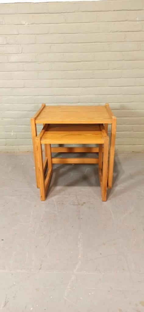 Vintage Grenen Mimiset Bijzettafels image 3