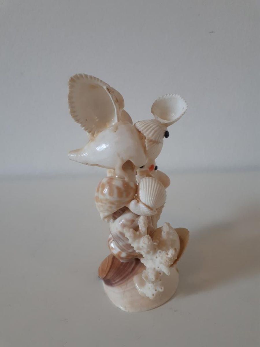 * 60's Schelpen Kunst Witte Duiven Beeldje image 5