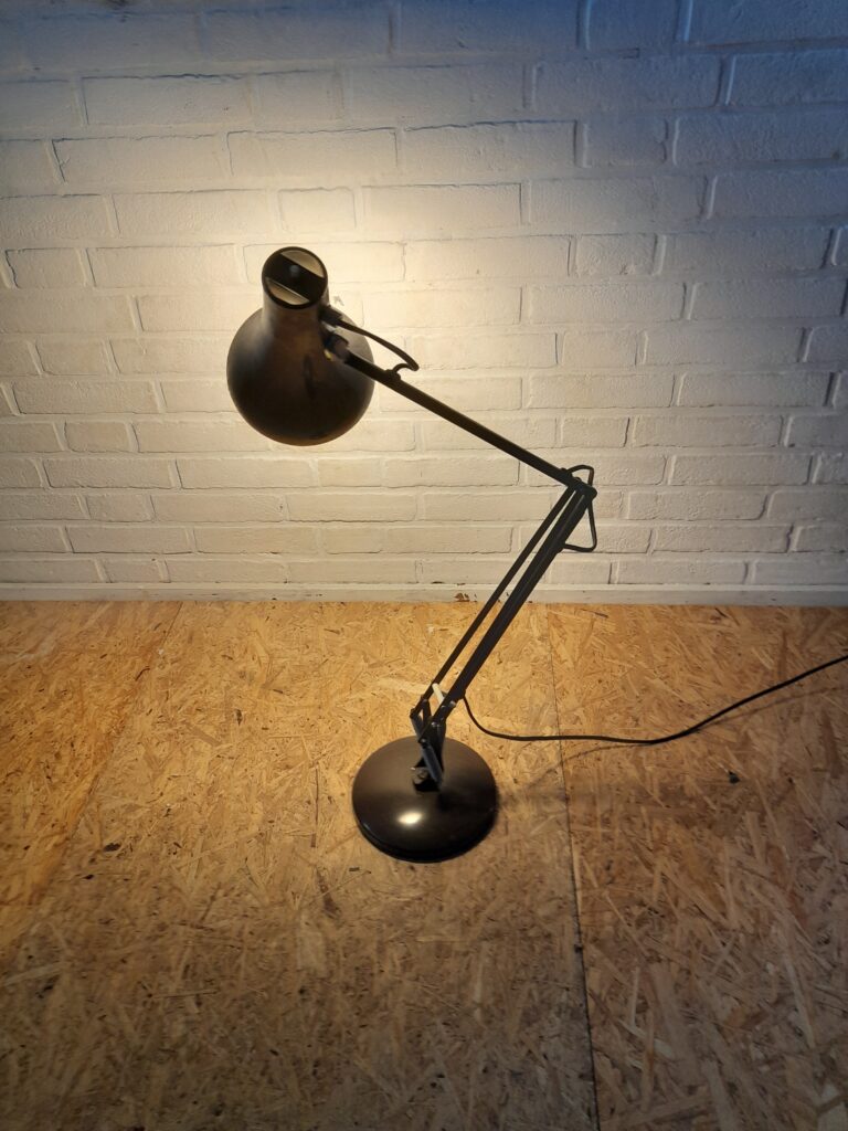 Anglepoise Desklamp image 2
