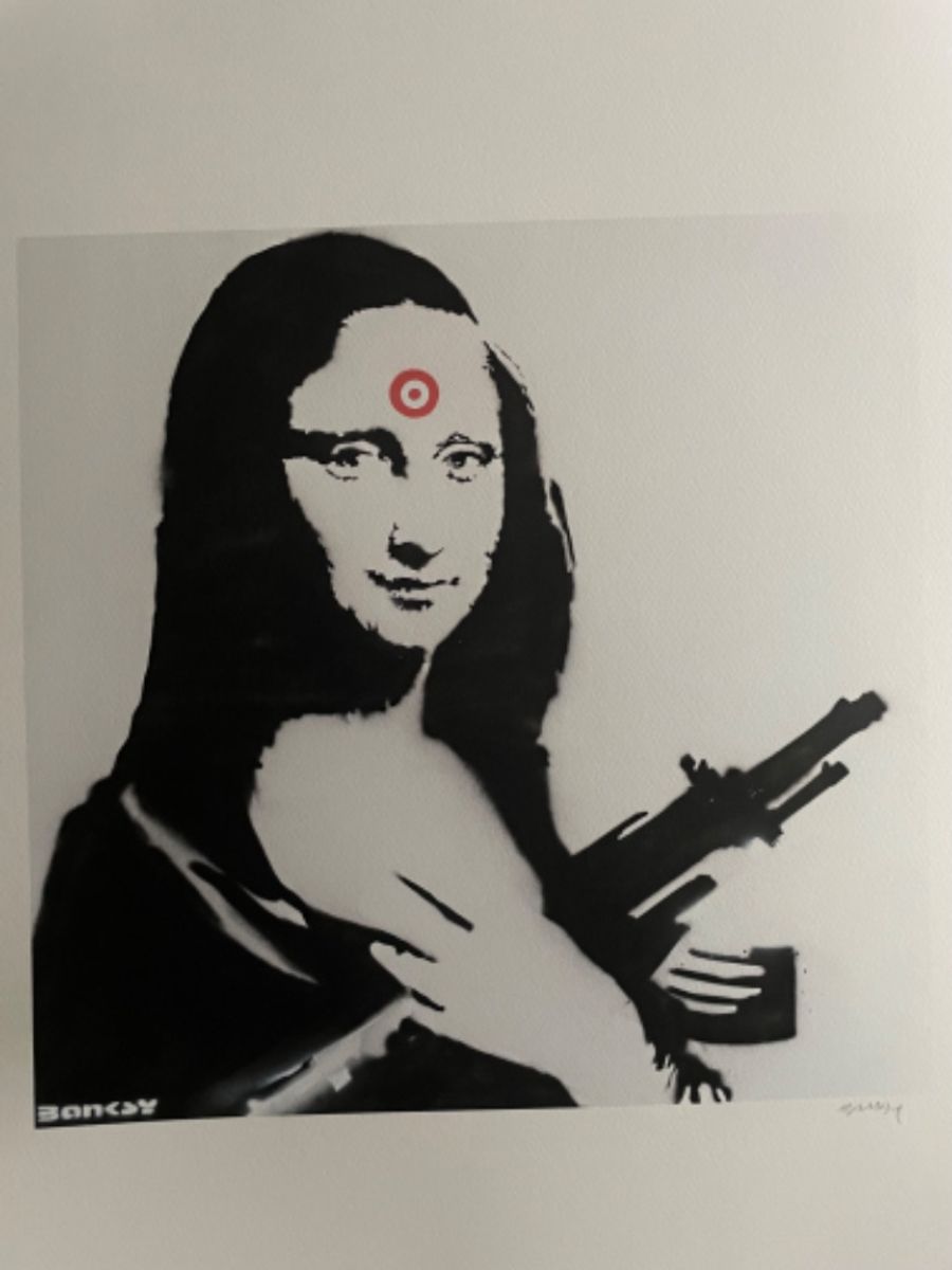 Banksy (1974) - Mona Lisa With Gun image 3