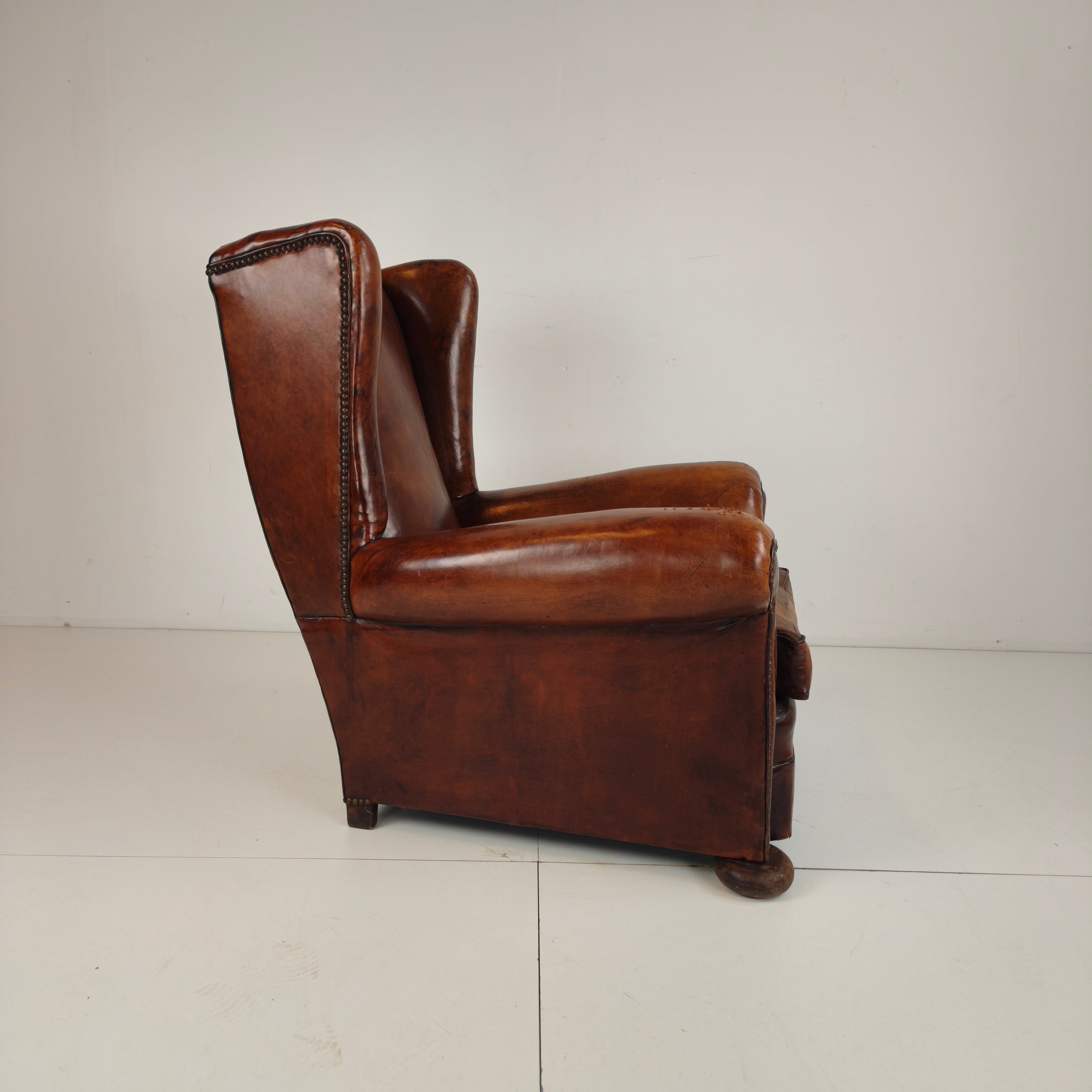 Engelse Leren Fauteuil – Hoge Kwaliteit & Uitstekend Comfort” image 8
