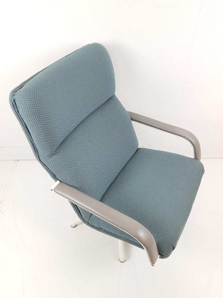 Vintage Artifort Fauteuil | De Ploeg Stof Grape | Stervoet image 3