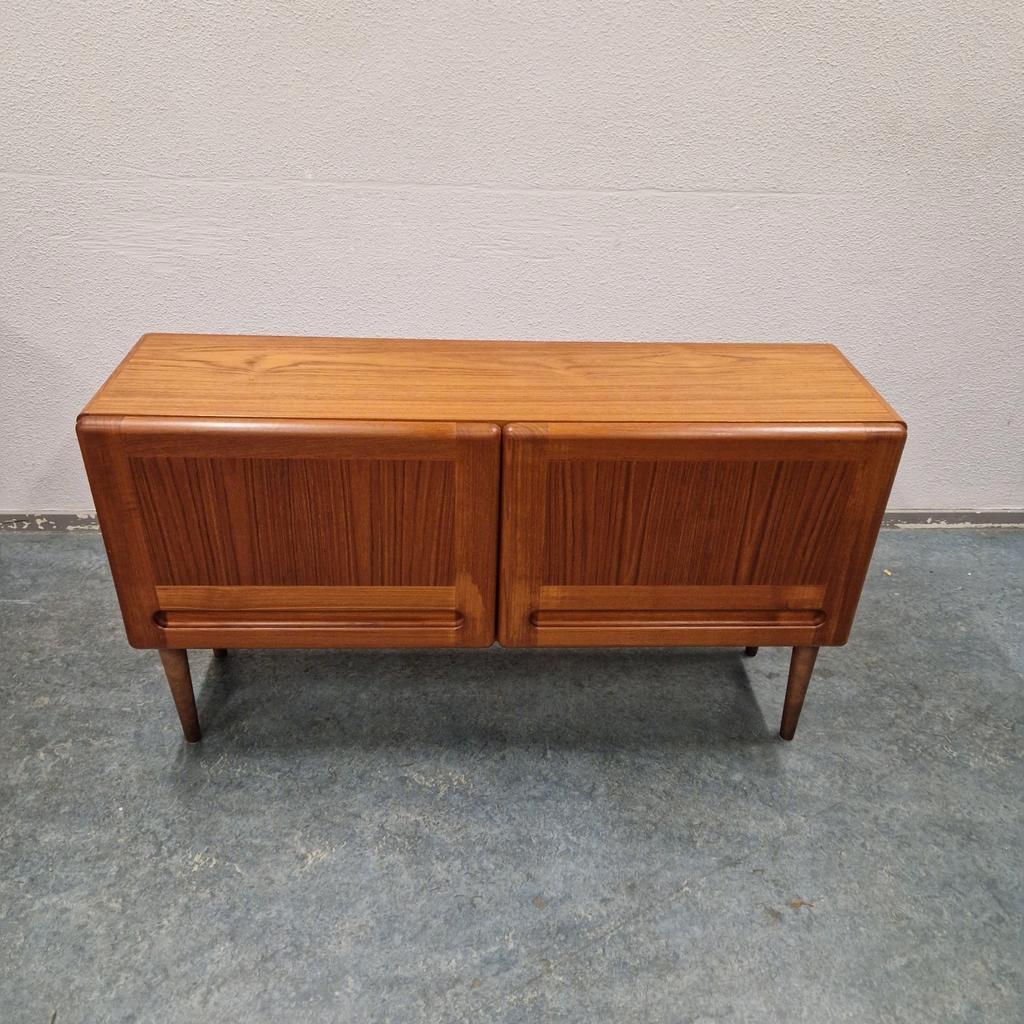 Vintage Dressoir Lowbaord Deens Kastje image 3