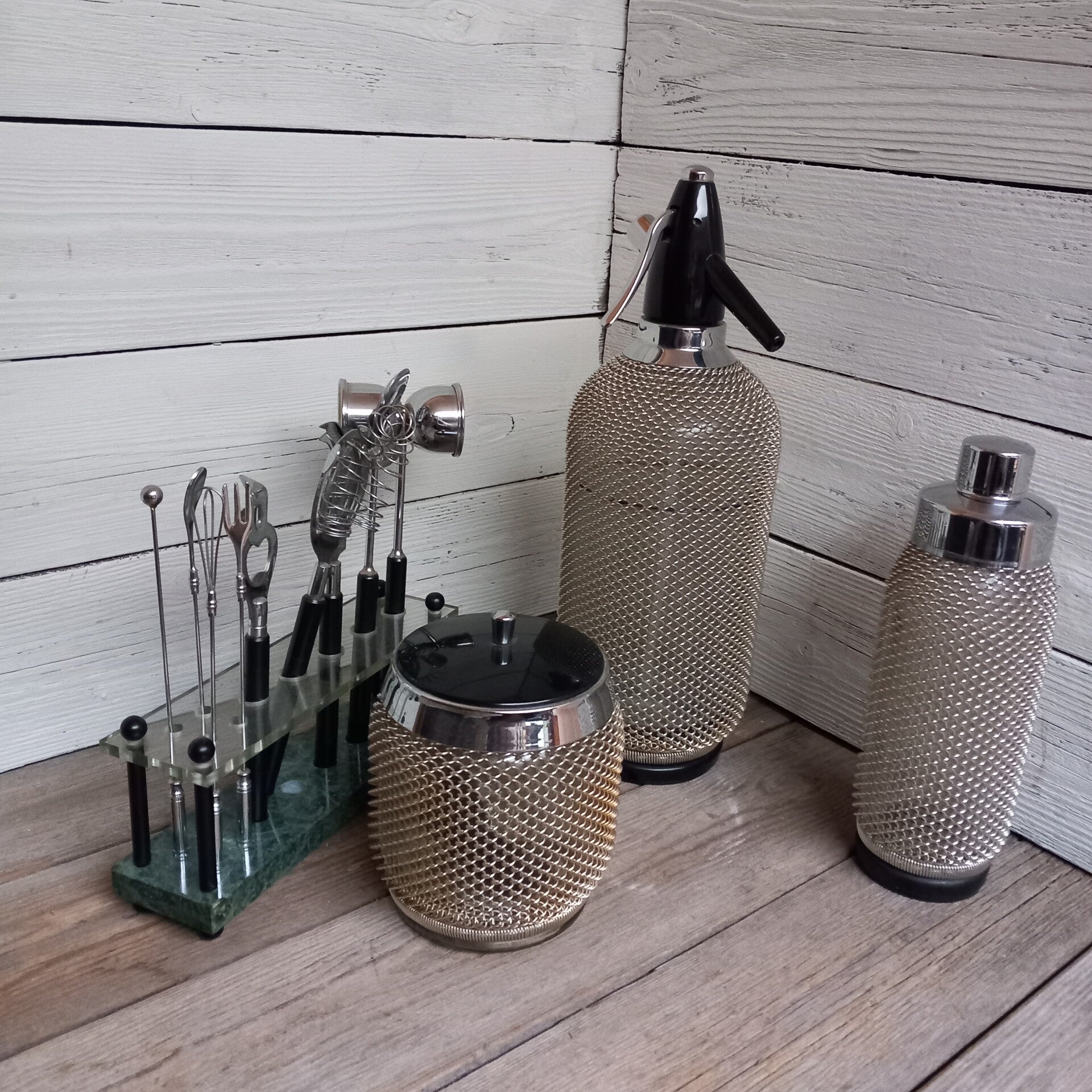 Exclusieve En Zeer Complete Barset. image 2